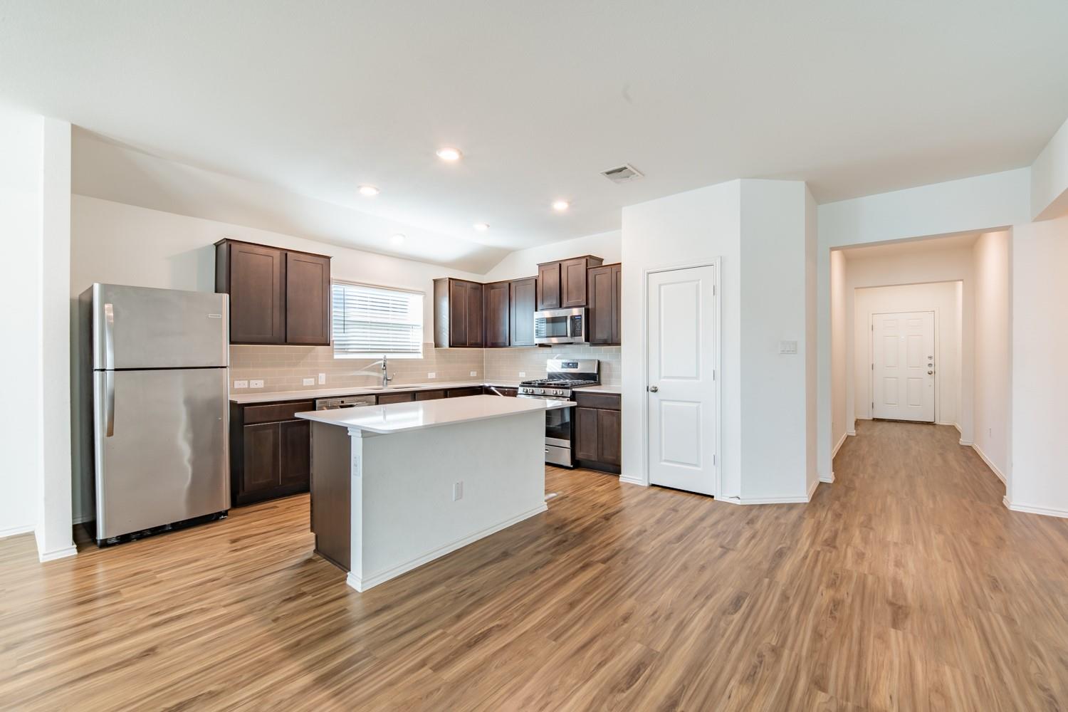 322 Arnage Dr, Hutto, TX 78634