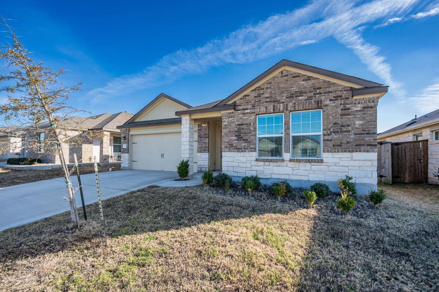 322 Arnage Dr, Hutto, TX 78634