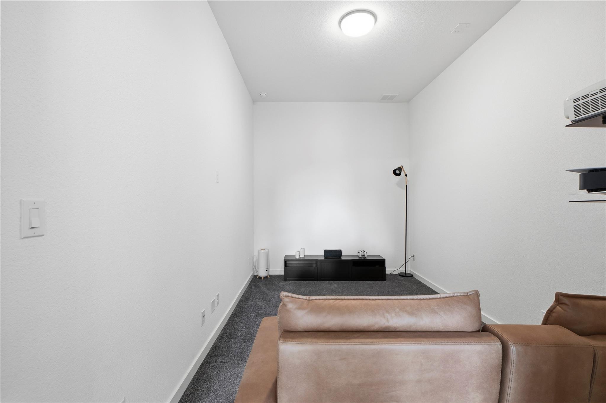 929 Mollie McBride Ln, Leander, TX 78641