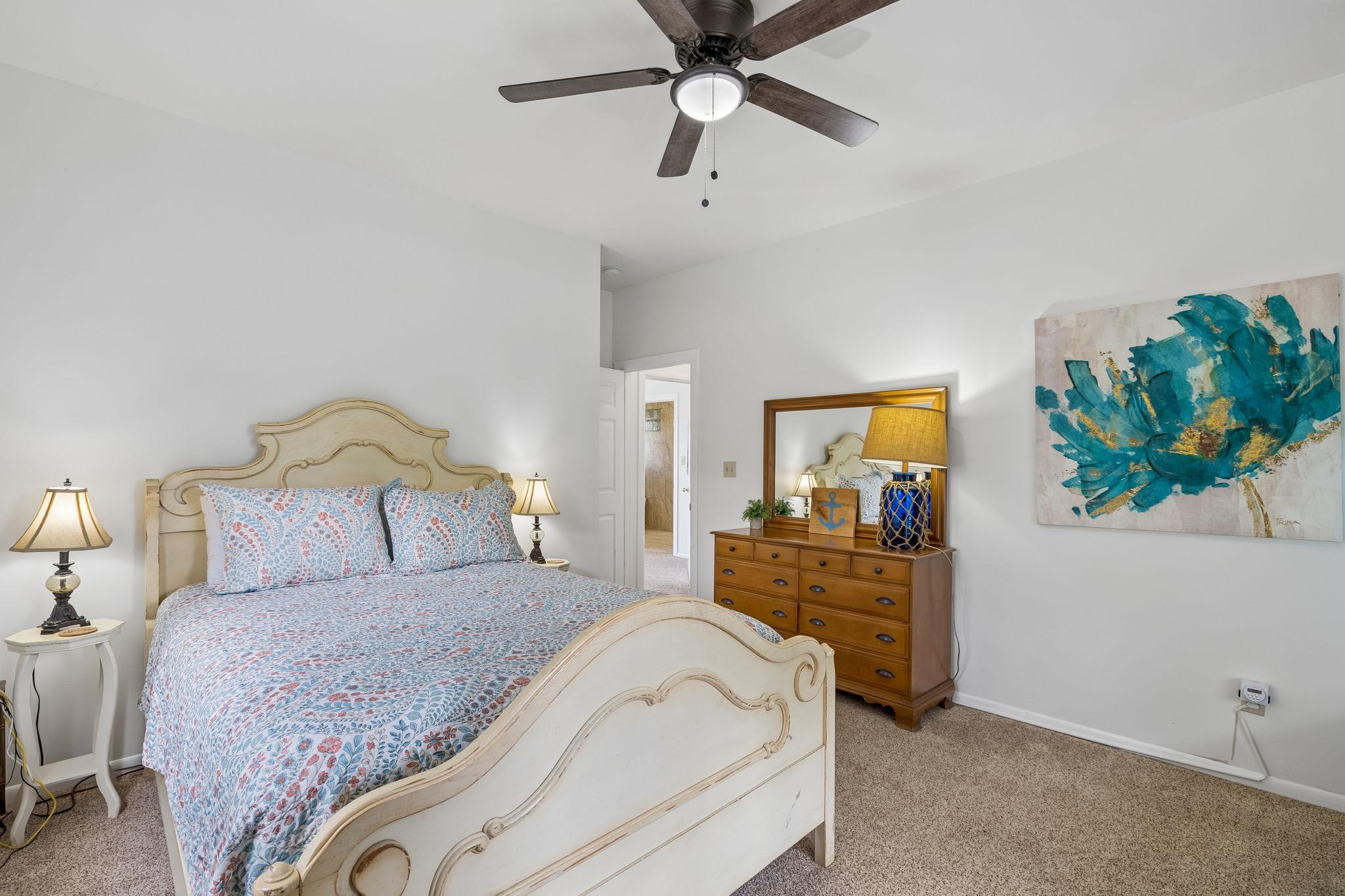 25420 Cove Dr, Spicewood, TX 78669