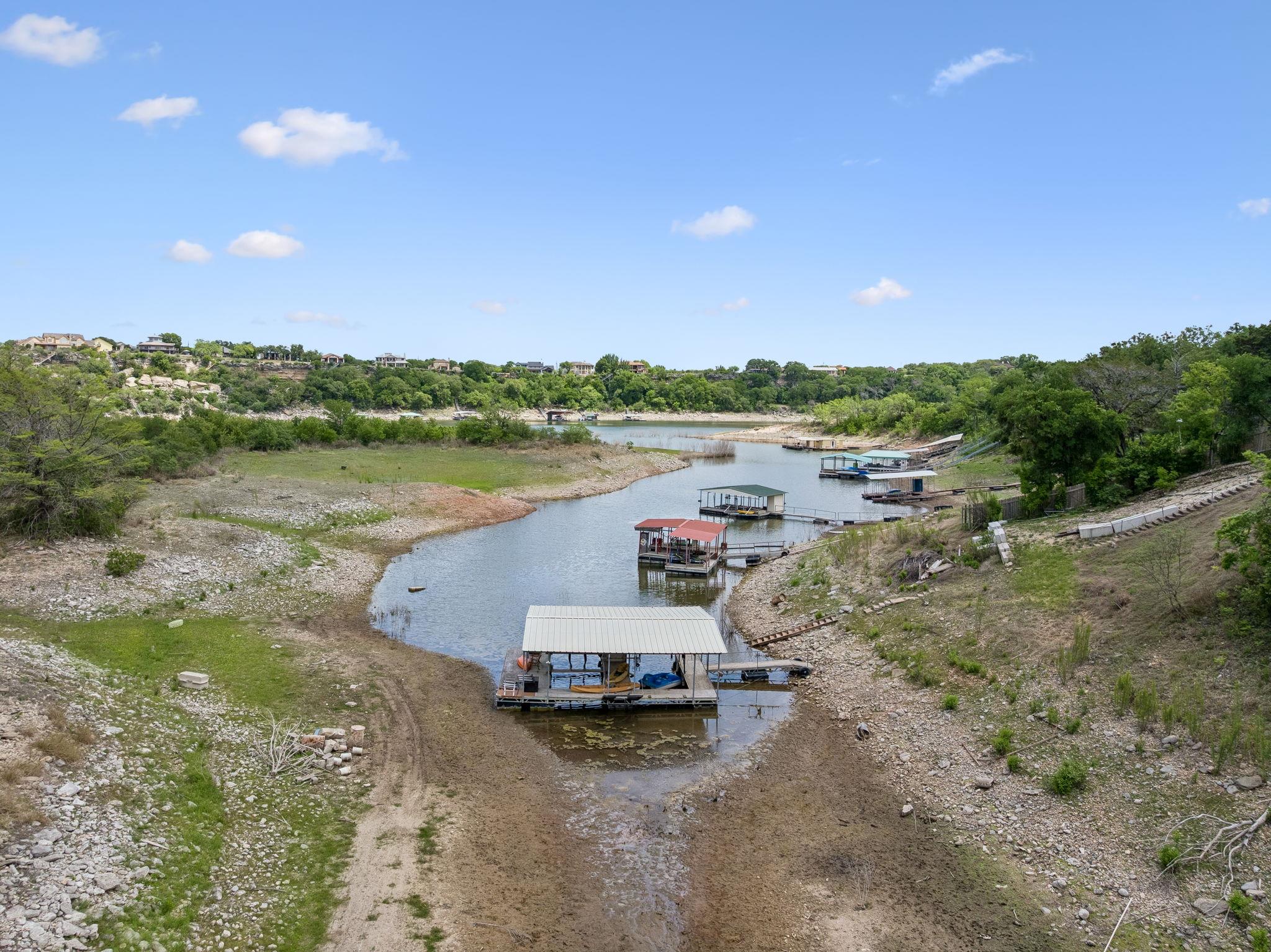 25420 Cove Dr, Spicewood, TX 78669