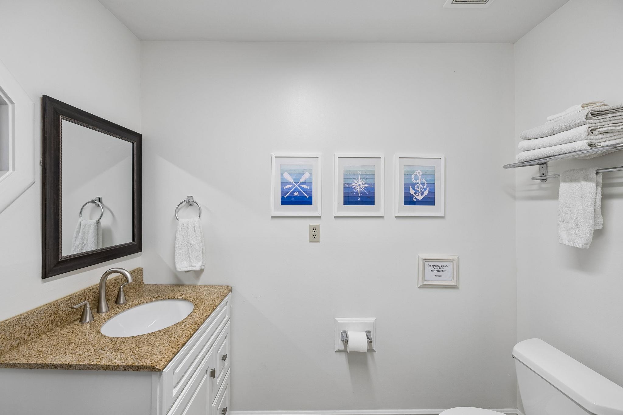 25420 Cove Dr, Spicewood, TX 78669