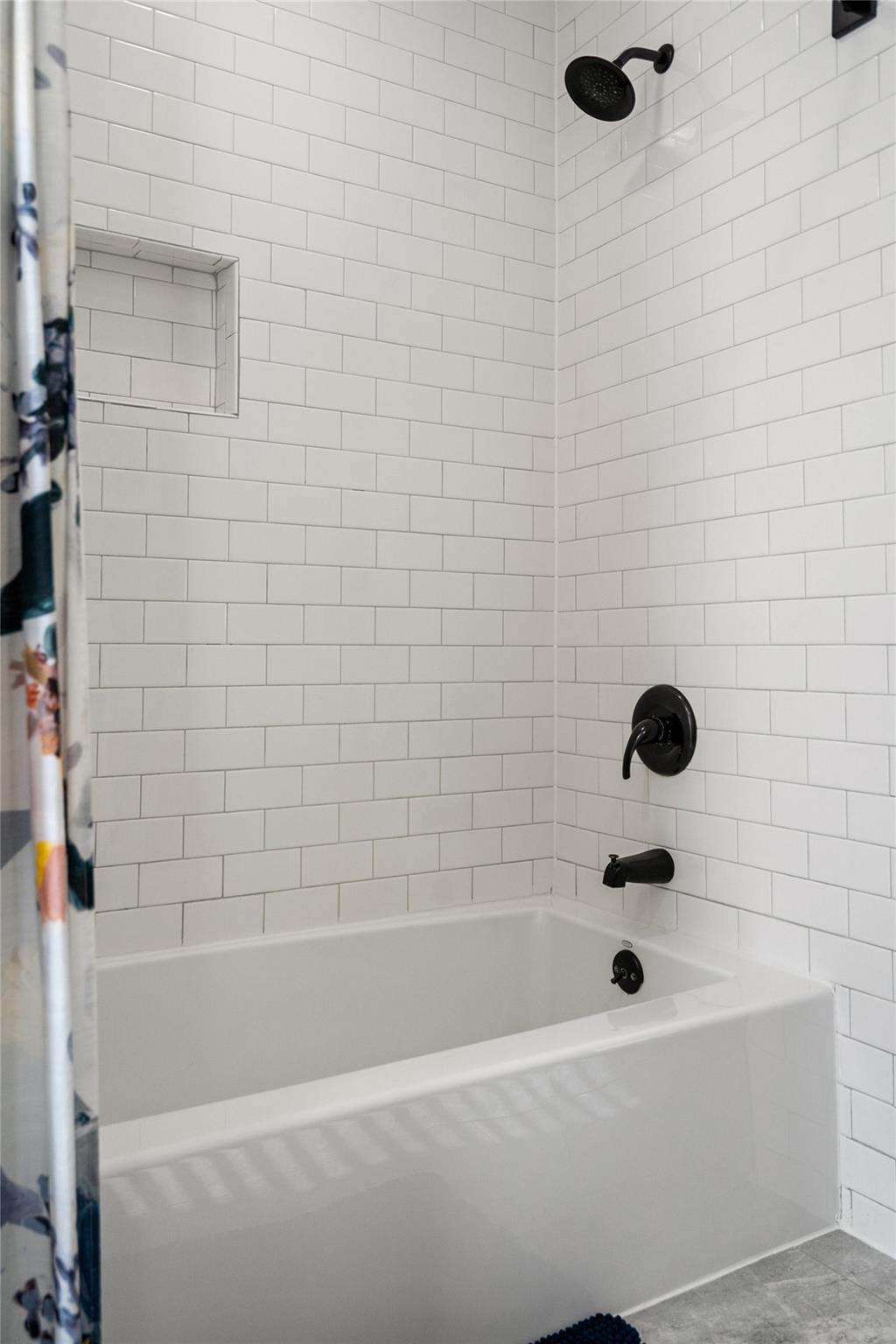 35 Presidio Rd, Wimberley, TX 78676