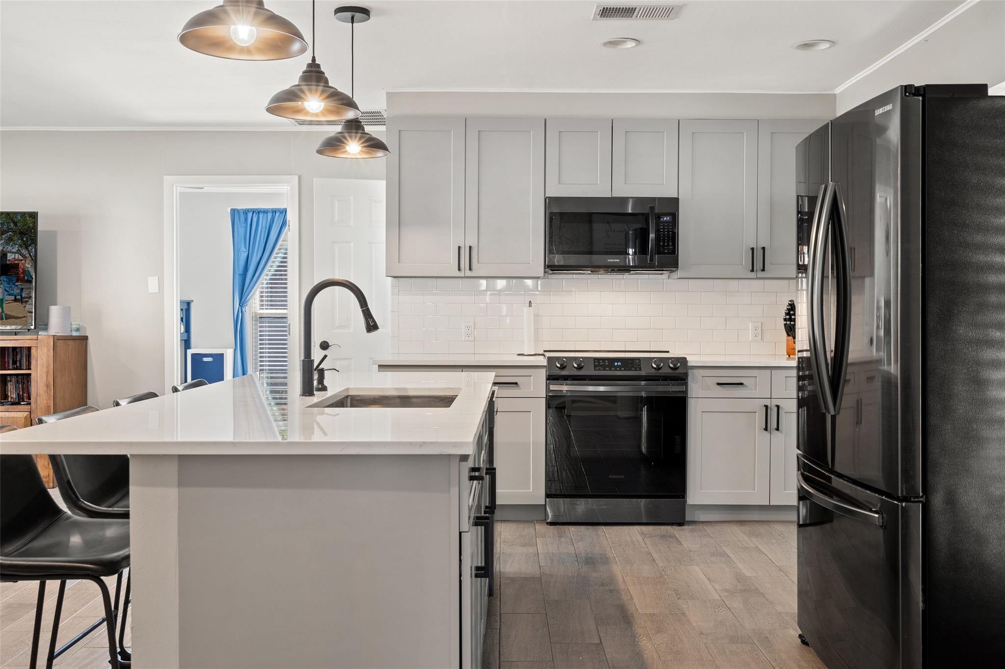 35 Presidio Rd, Wimberley, TX 78676