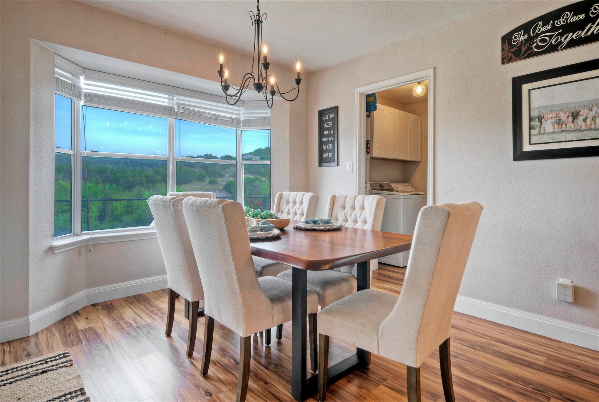 511 Chaneys Xing, Bertram, TX 78605