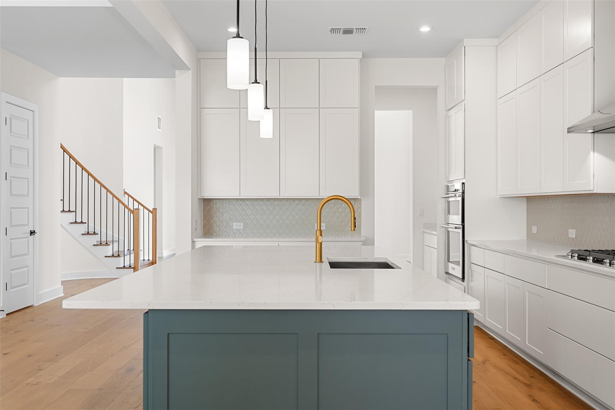 1813 Lucera Bnd, Leander, TX 78641