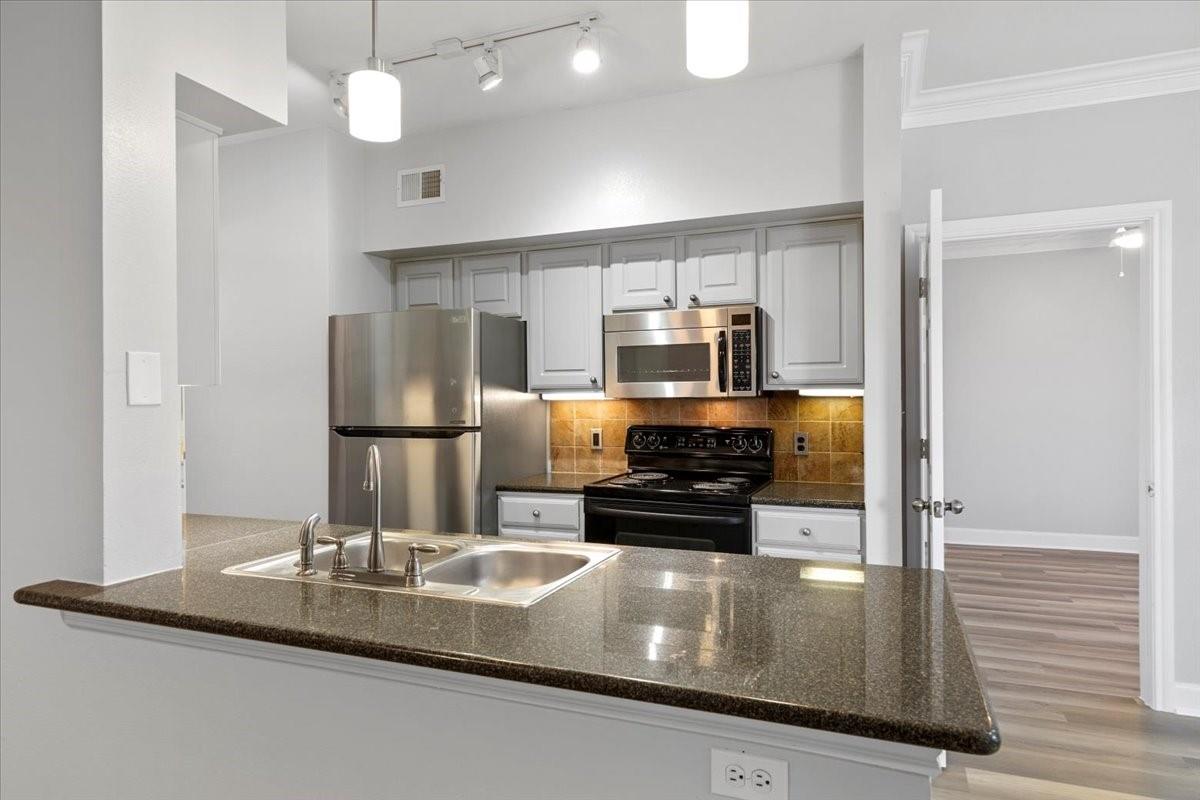 7701 Rialto Blvd # 632, Austin, TX 78735