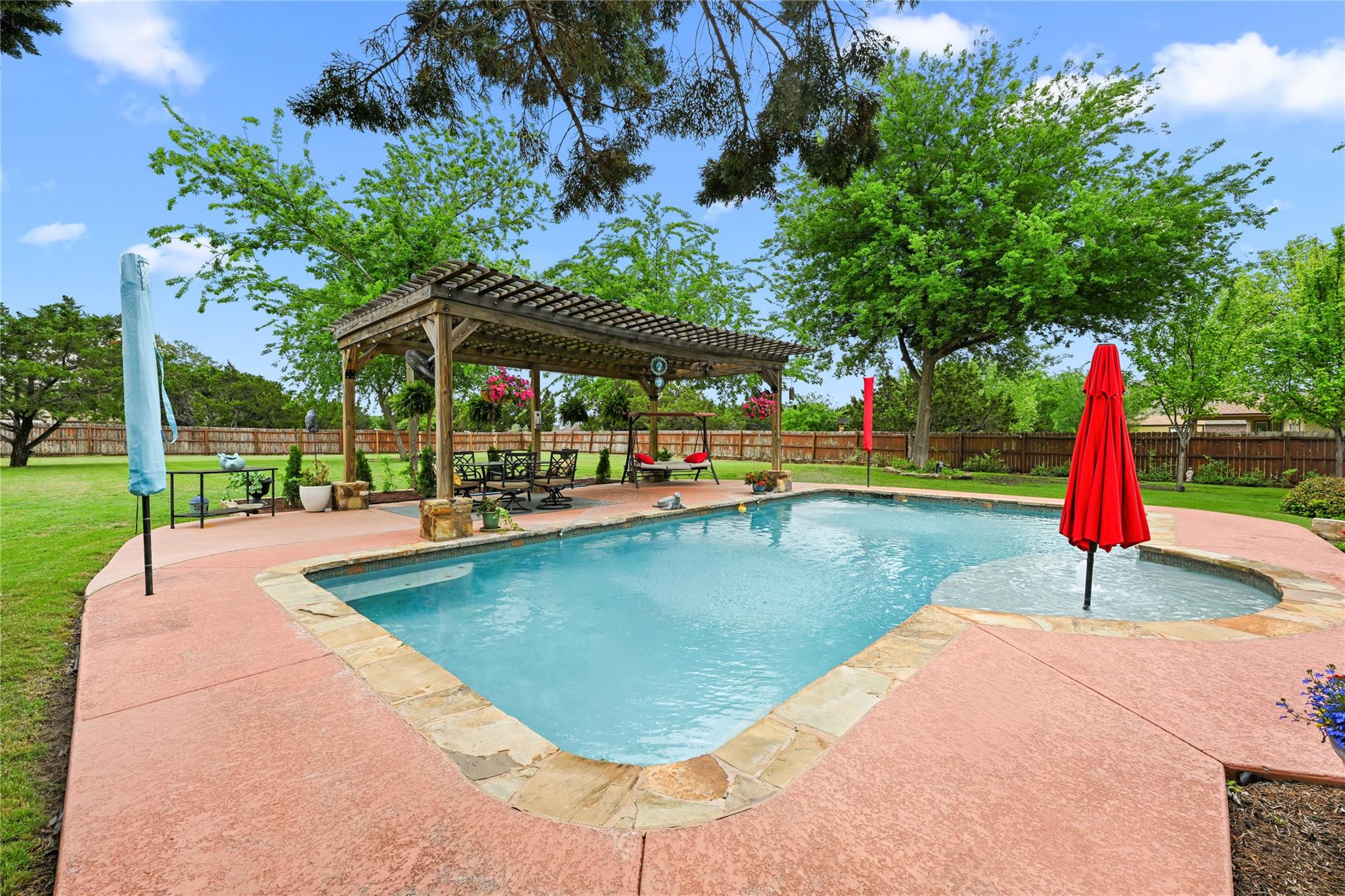 112 Hobby Horse, Liberty Hill, TX 78642