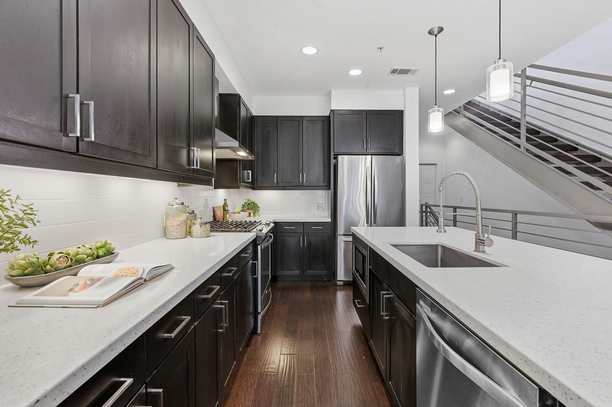 2002 Glen Allen St # 104, Austin, TX 78704