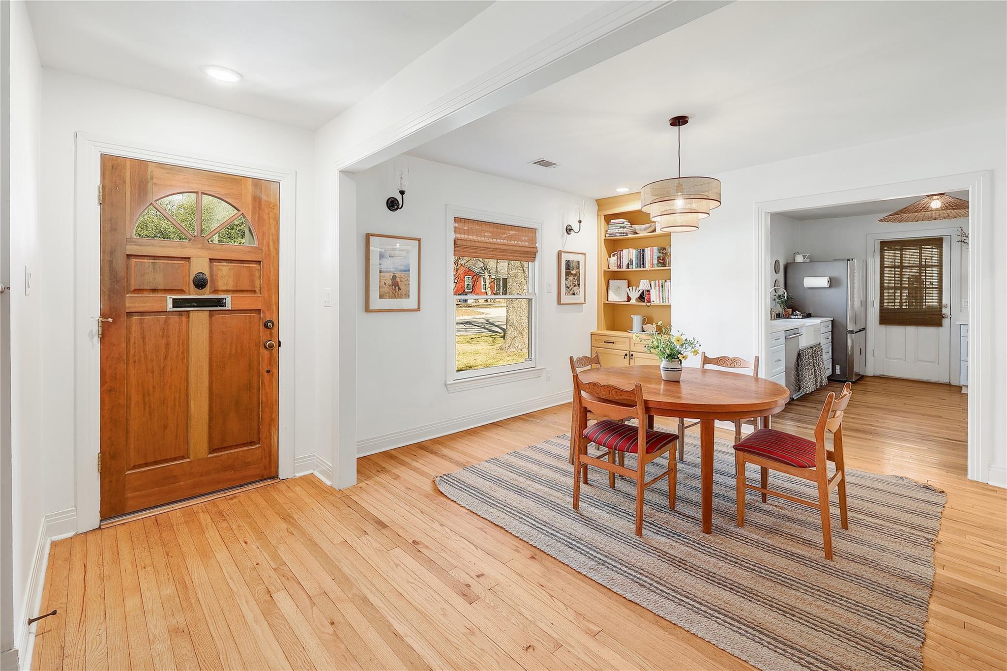 5303 Sunshine Dr, Austin, TX 78756