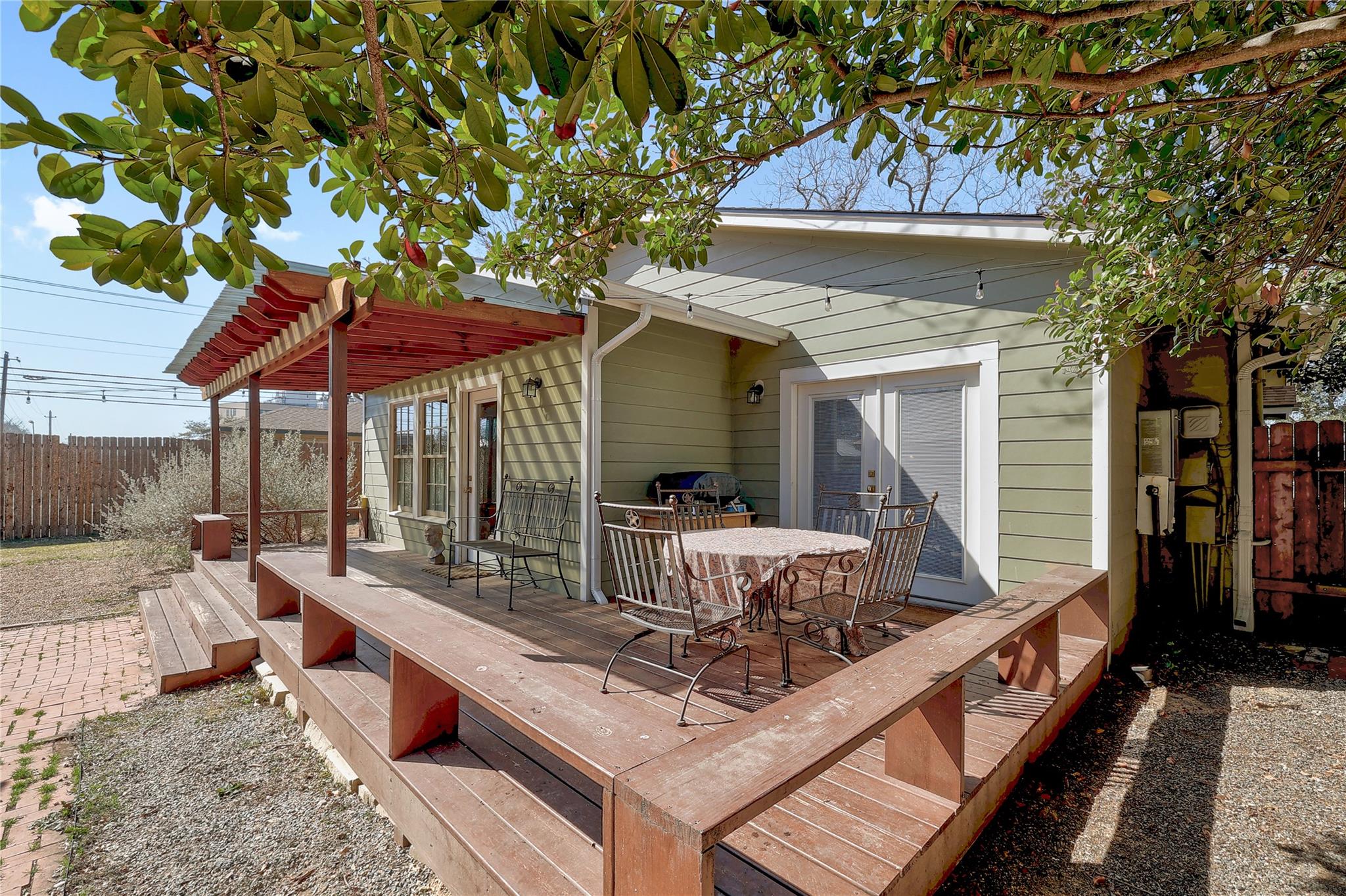 5303 Sunshine Dr, Austin, TX 78756