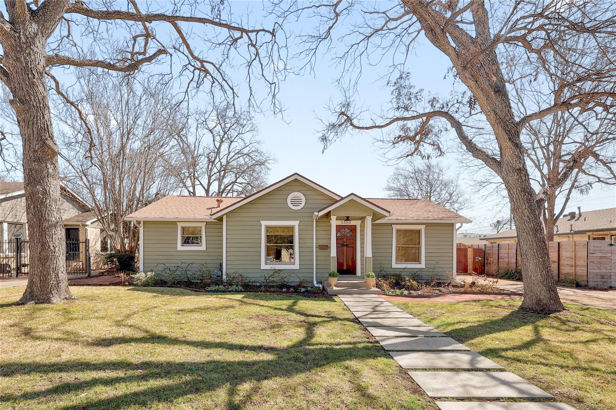 5303 Sunshine Dr, Austin, TX 78756