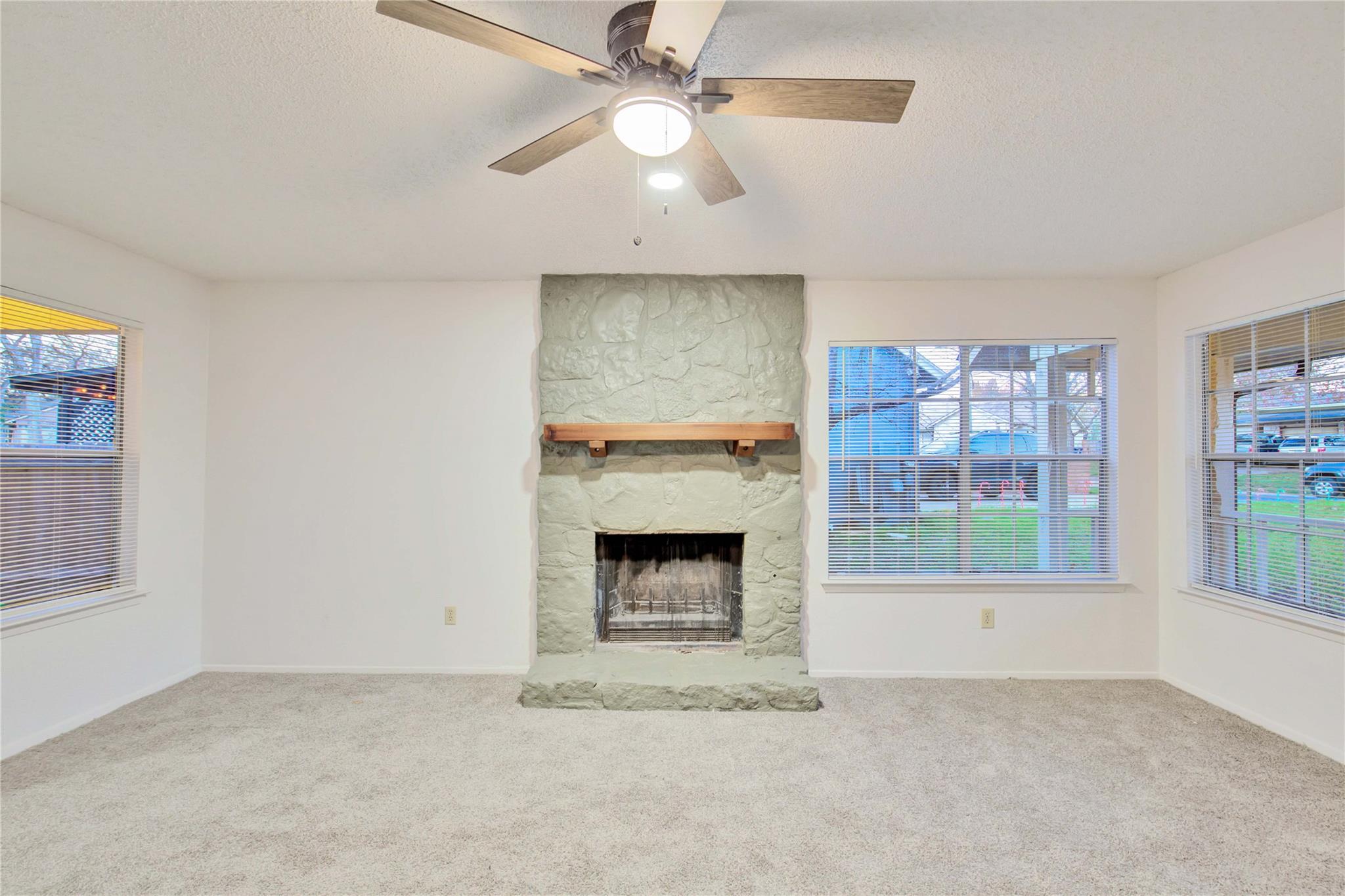 2807 Firecrest Dr, Austin, TX 78748