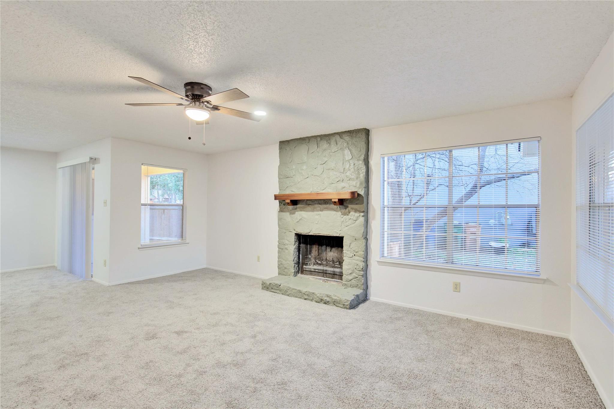 2807 Firecrest Dr, Austin, TX 78748