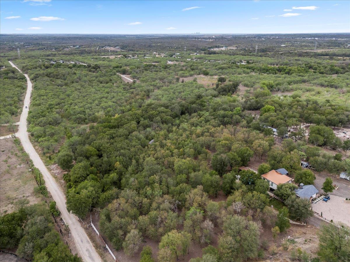 211 Caldwell Rd, Dale, TX 78616