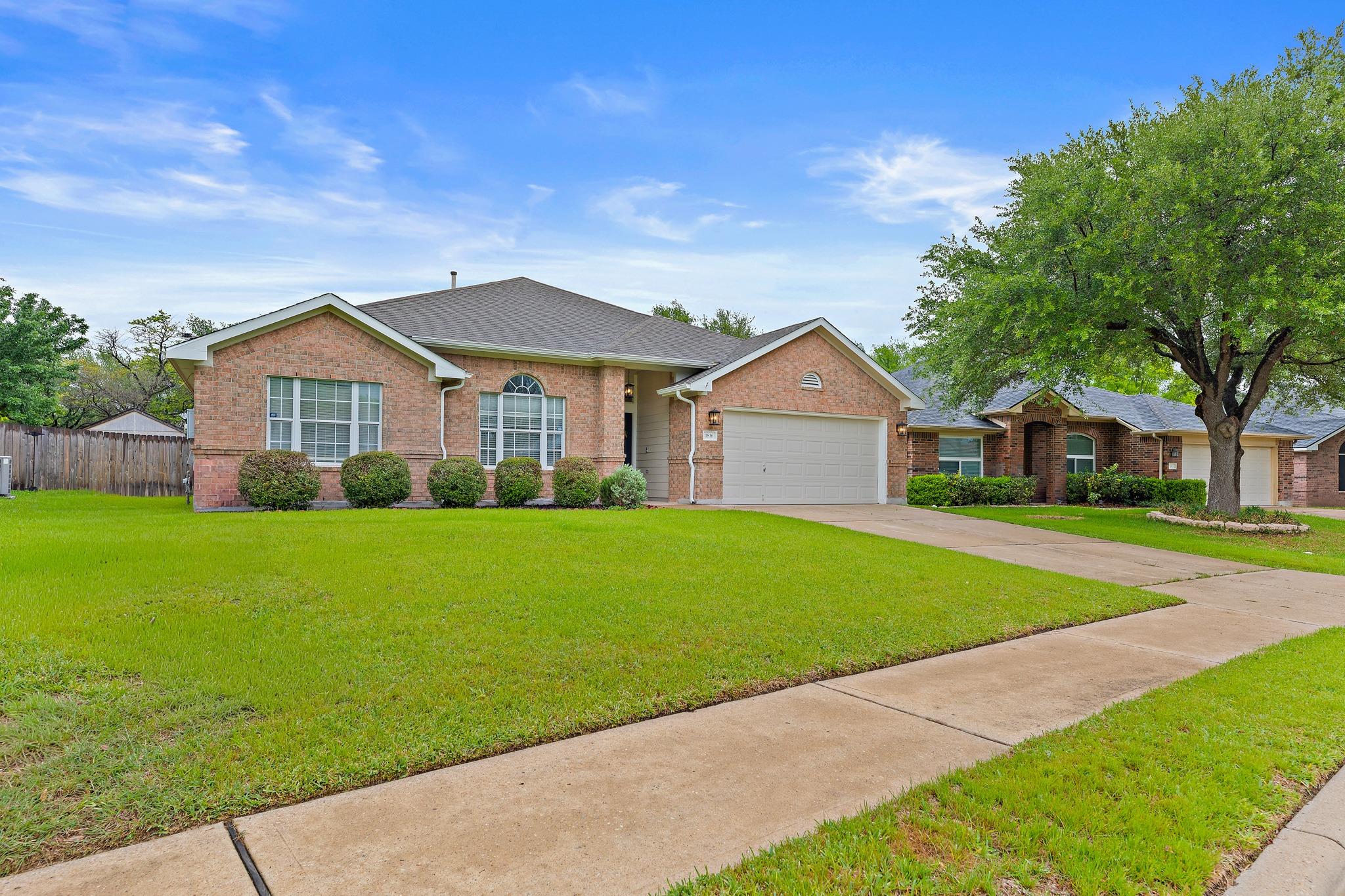 1816 White Indigo Trl, Round Rock, TX 78665