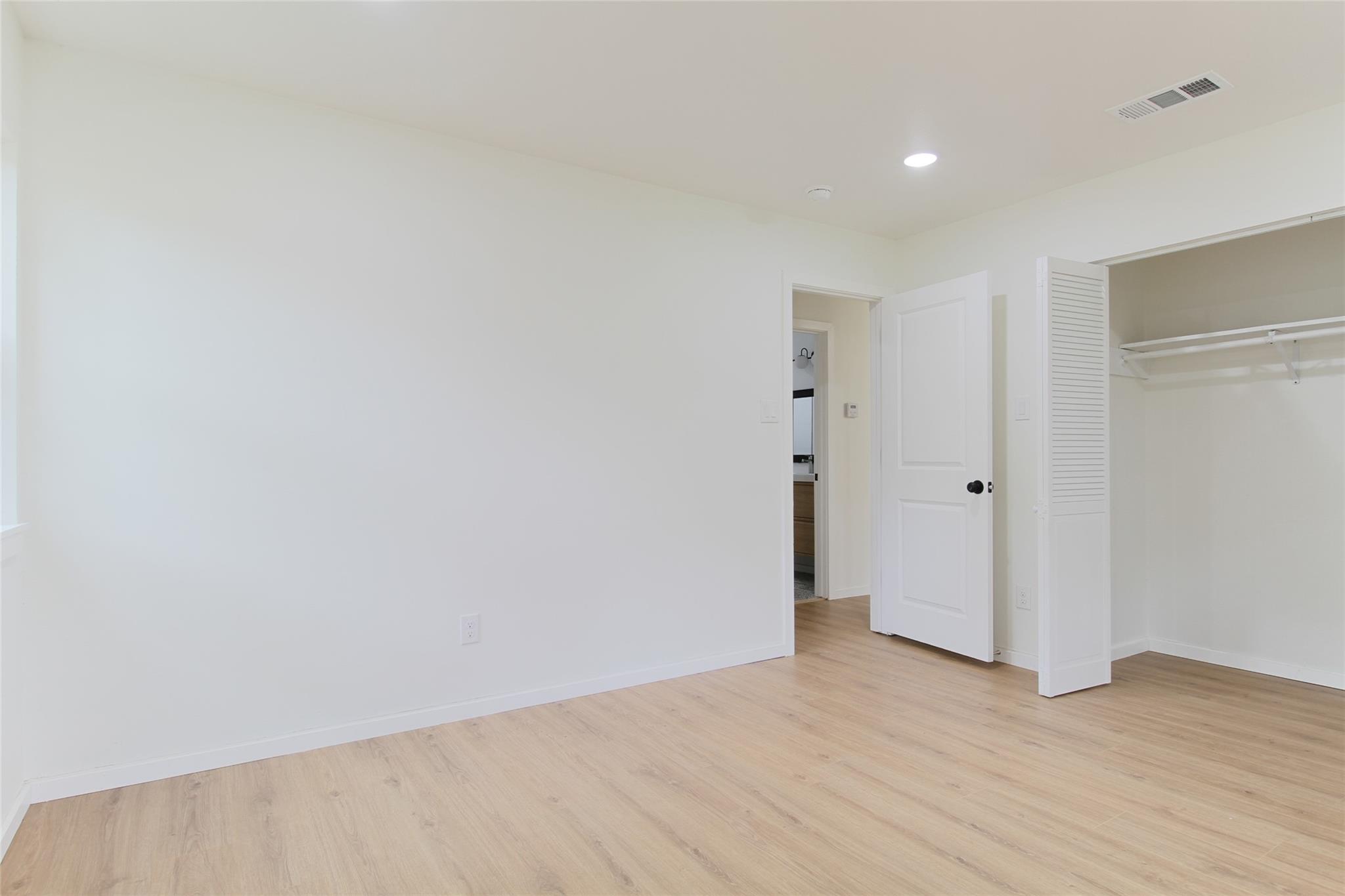 305 ROWLAND Dr, Austin, TX 78745