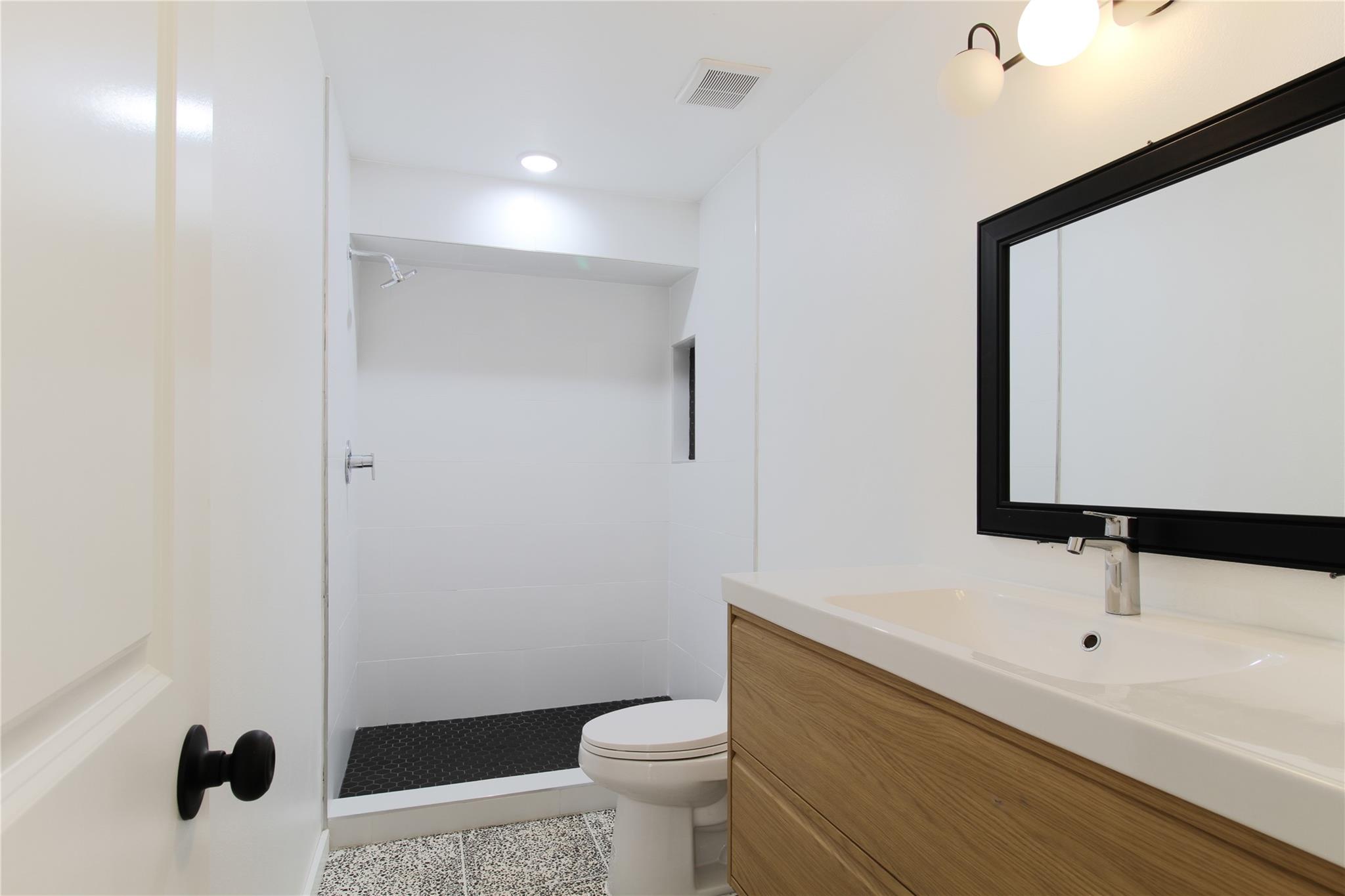 305 ROWLAND Dr, Austin, TX 78745