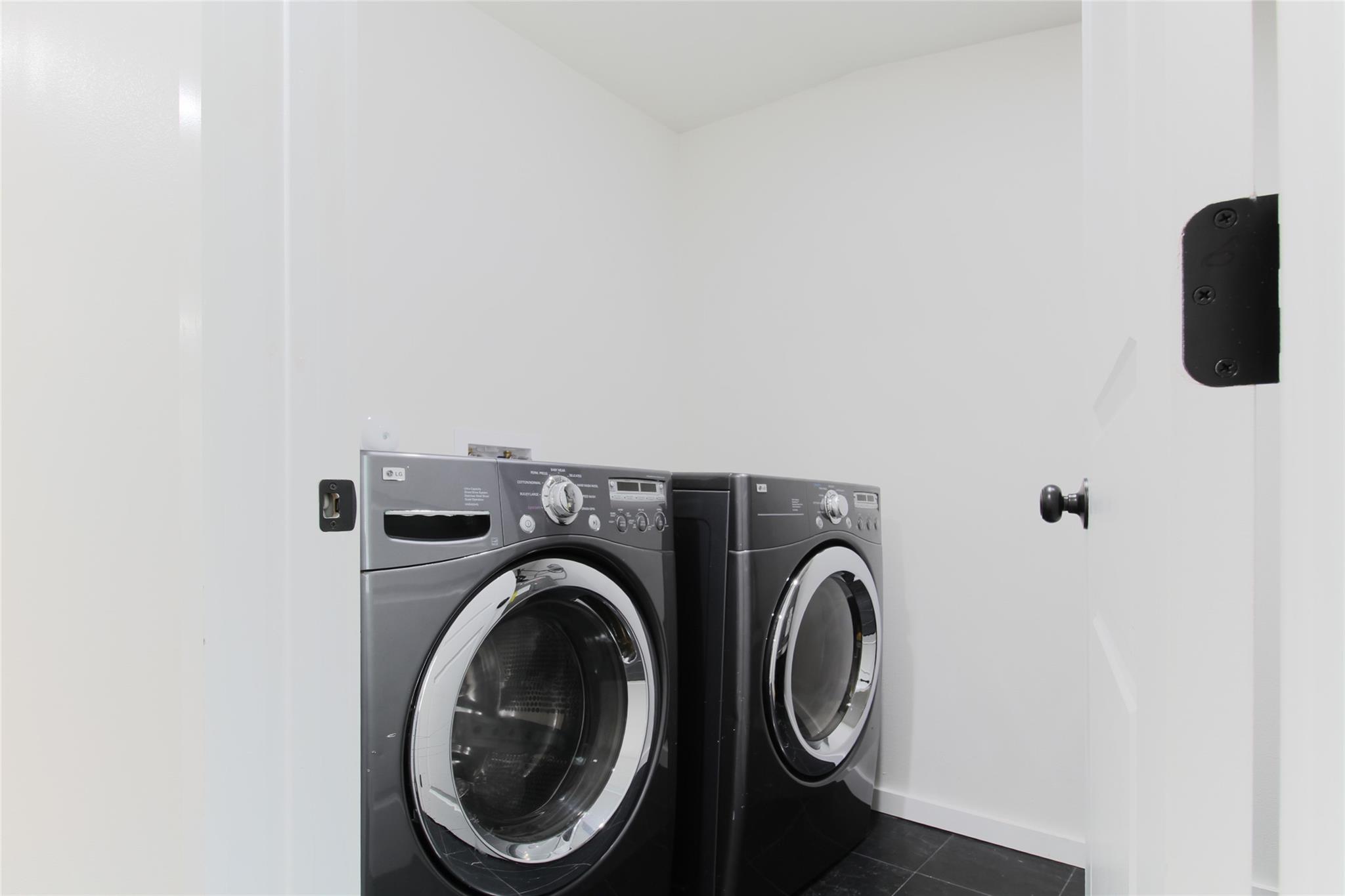 305 ROWLAND Dr, Austin, TX 78745