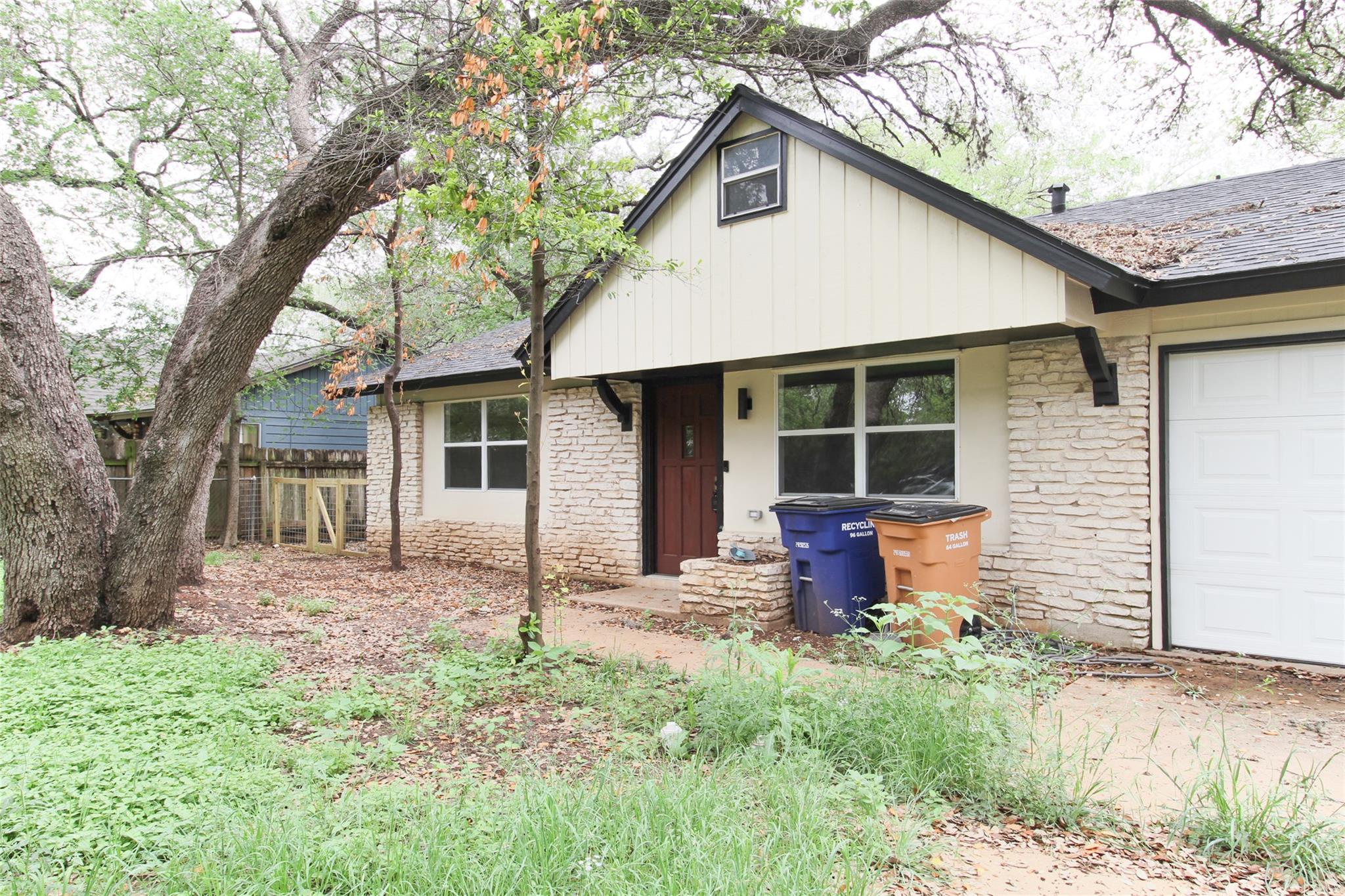 305 ROWLAND Dr, Austin, TX 78745