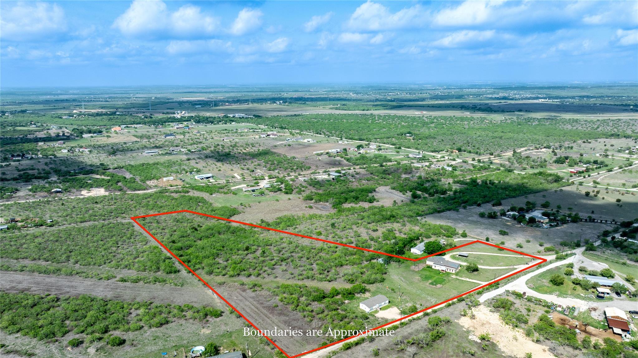 230 Sunkist Dr, Lockhart, TX 78644