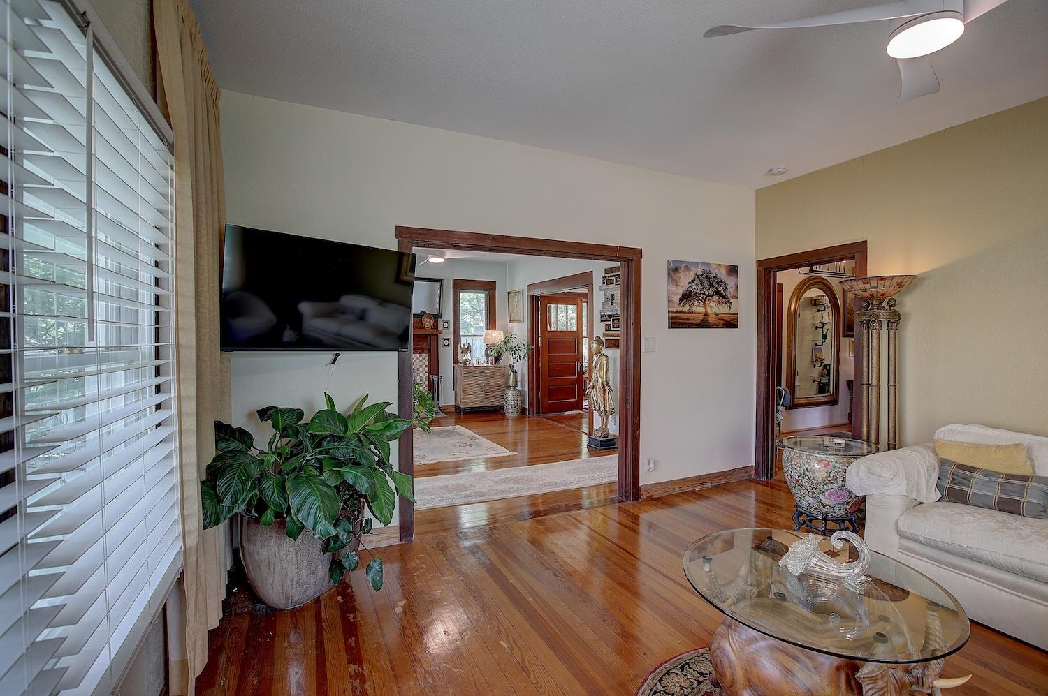 1903 S Austin Ave, Georgetown, TX 78626