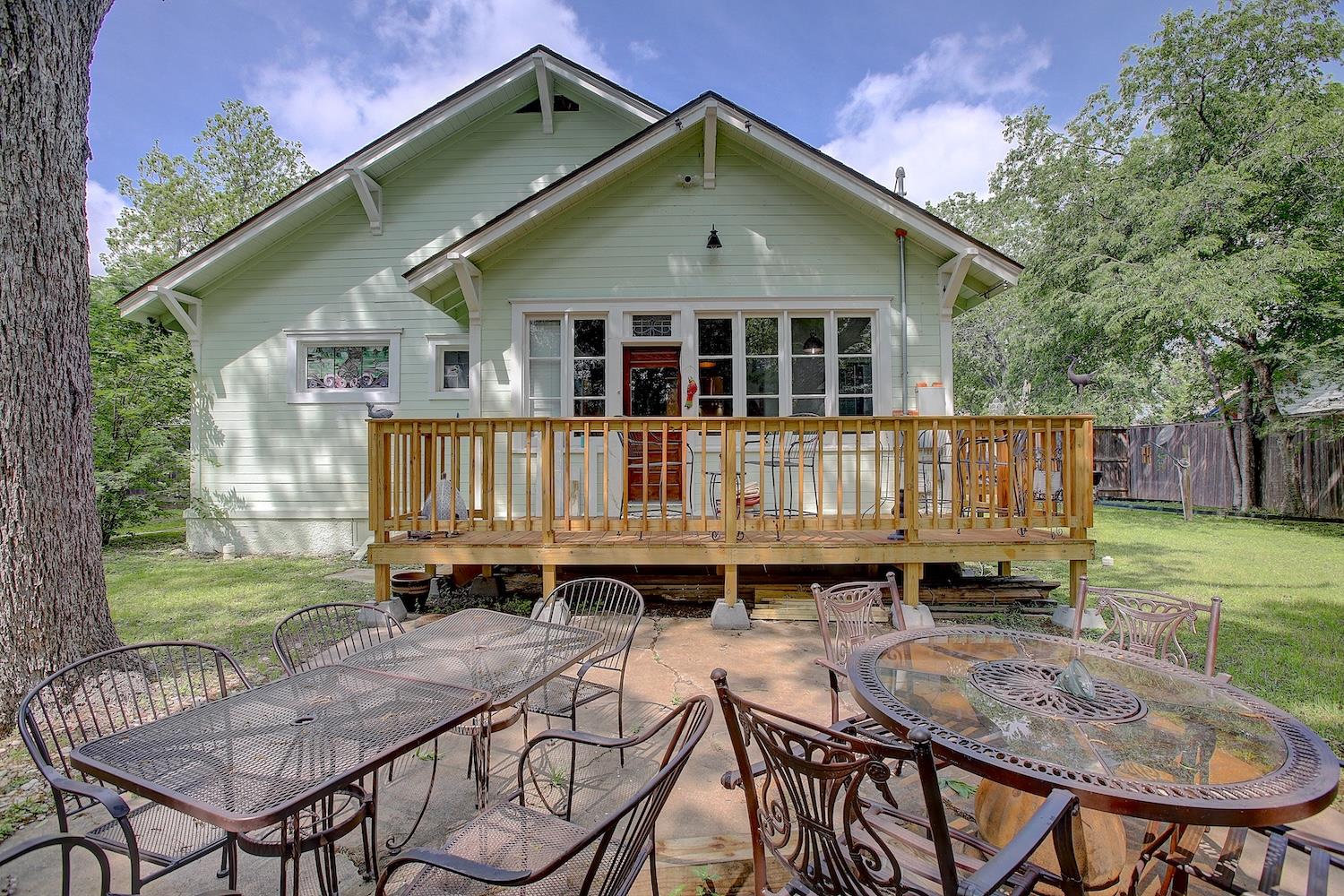 1903 S Austin Ave, Georgetown, TX 78626