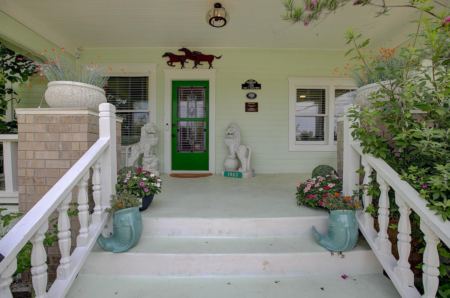 1903 S Austin Ave, Georgetown, TX 78626