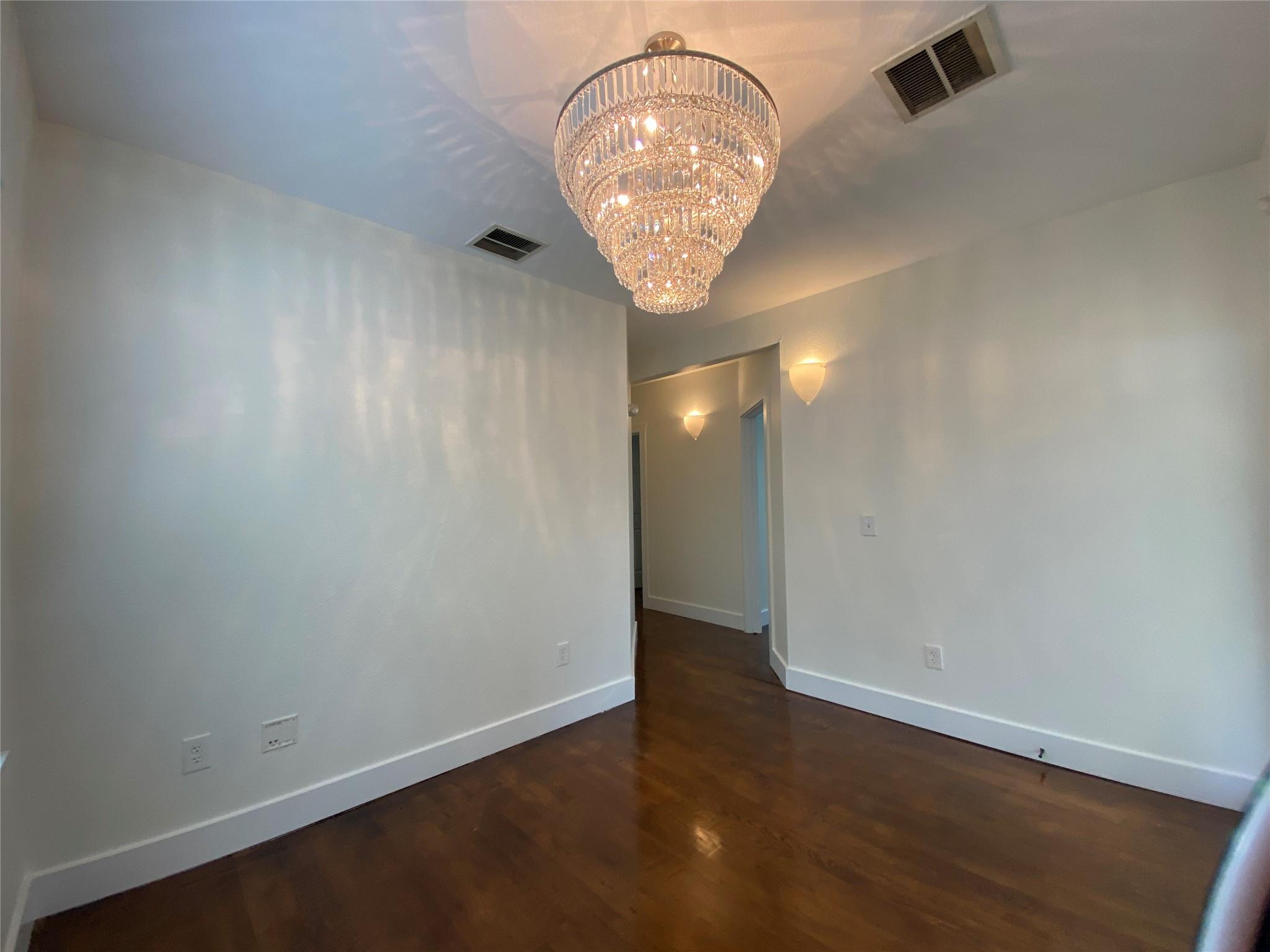 1005 S Rock St, Georgetown, TX 78626