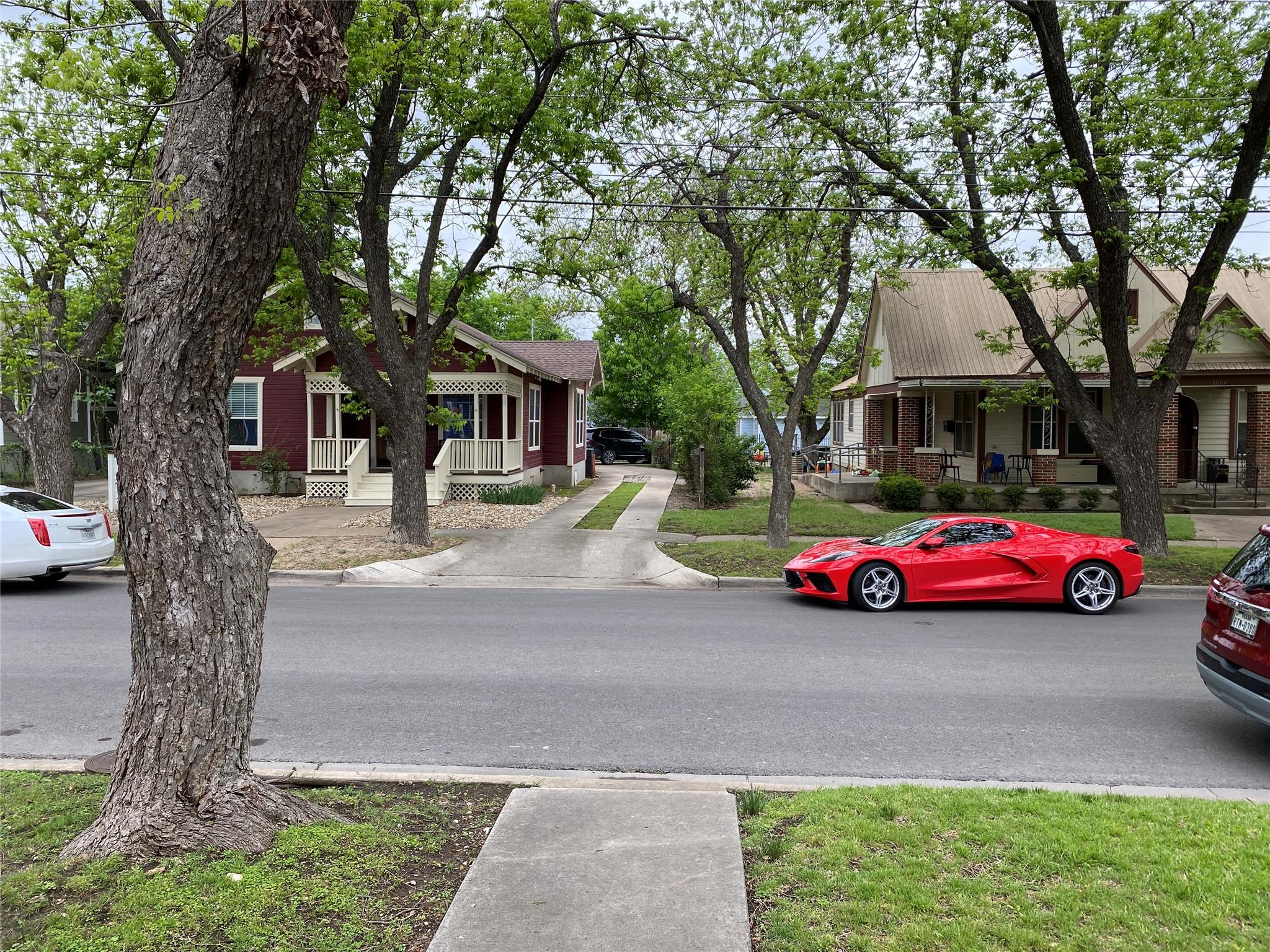 1005 S Rock St, Georgetown, TX 78626