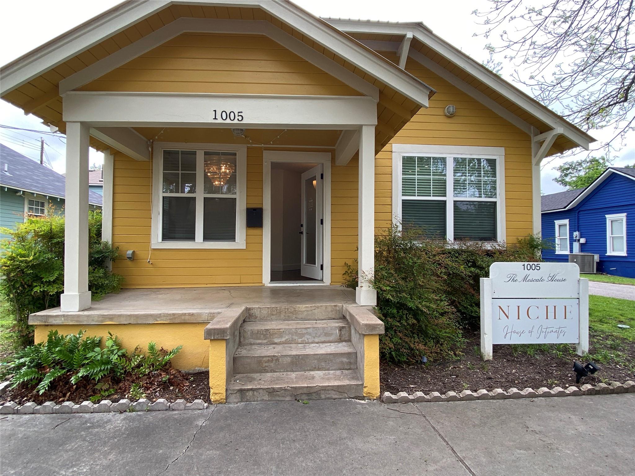 1005 S Rock St, Georgetown, TX 78626