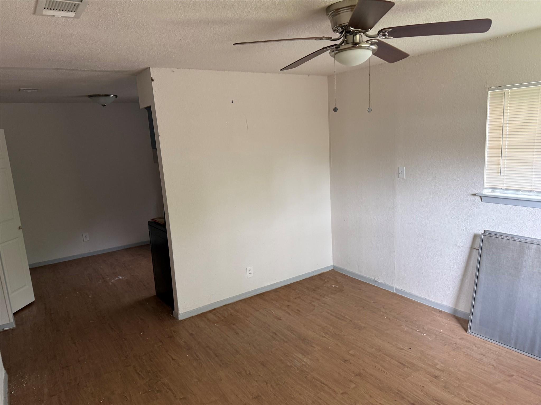 1303 Falcon Cv, Austin, TX 78745