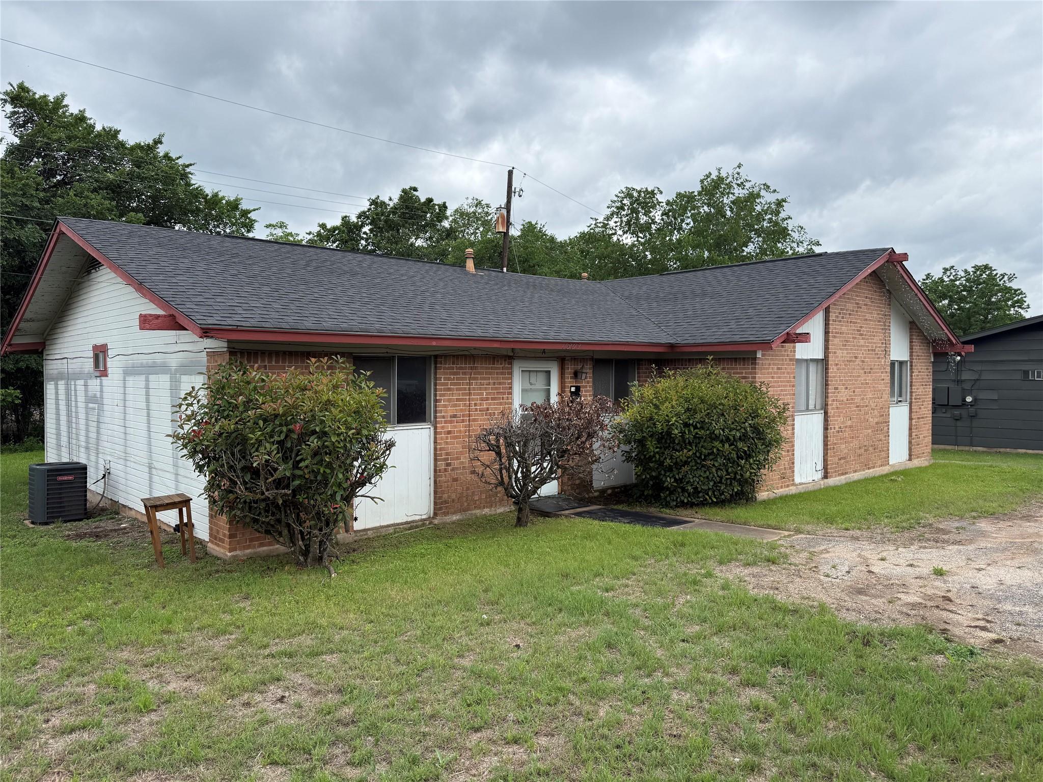 1303 Falcon Cv, Austin, TX 78745