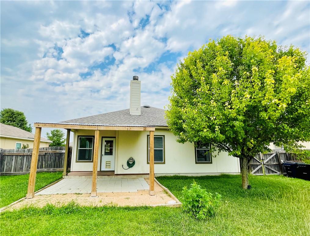 209 Flinn St, Hutto, TX 78634