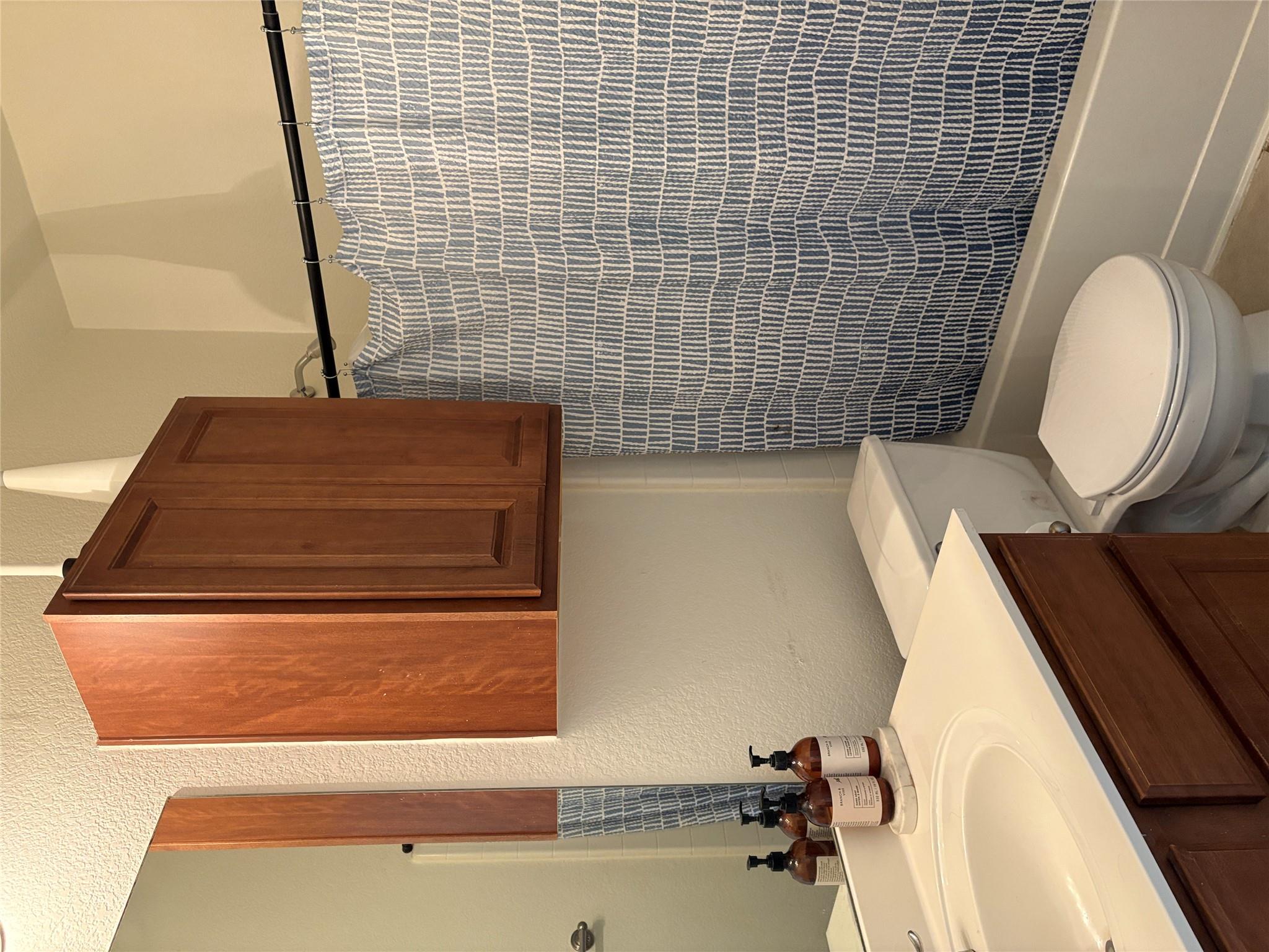 209 Flinn St, Hutto, TX 78634