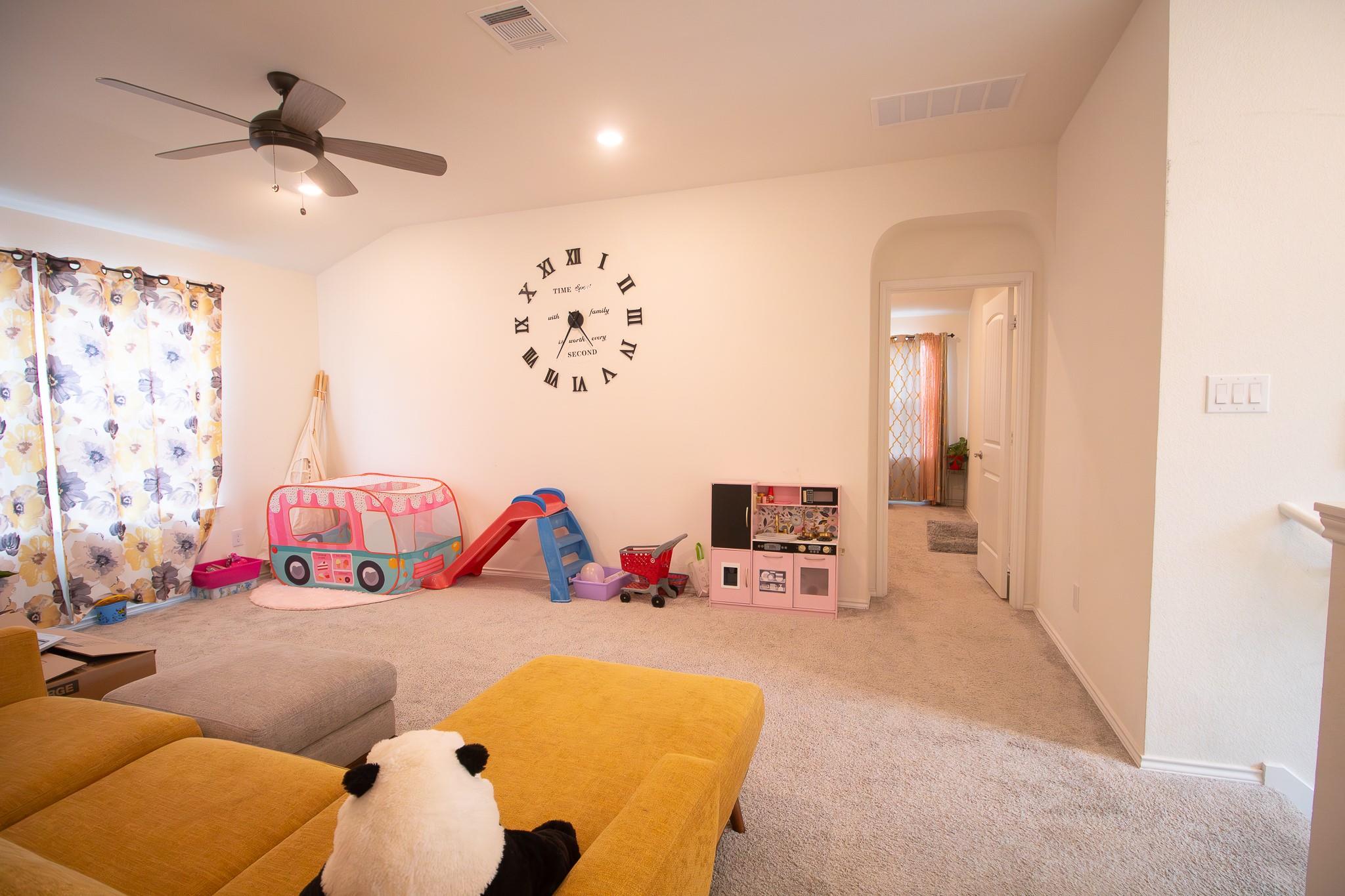 2105 Ebony Dove St, Round Rock, TX 78664