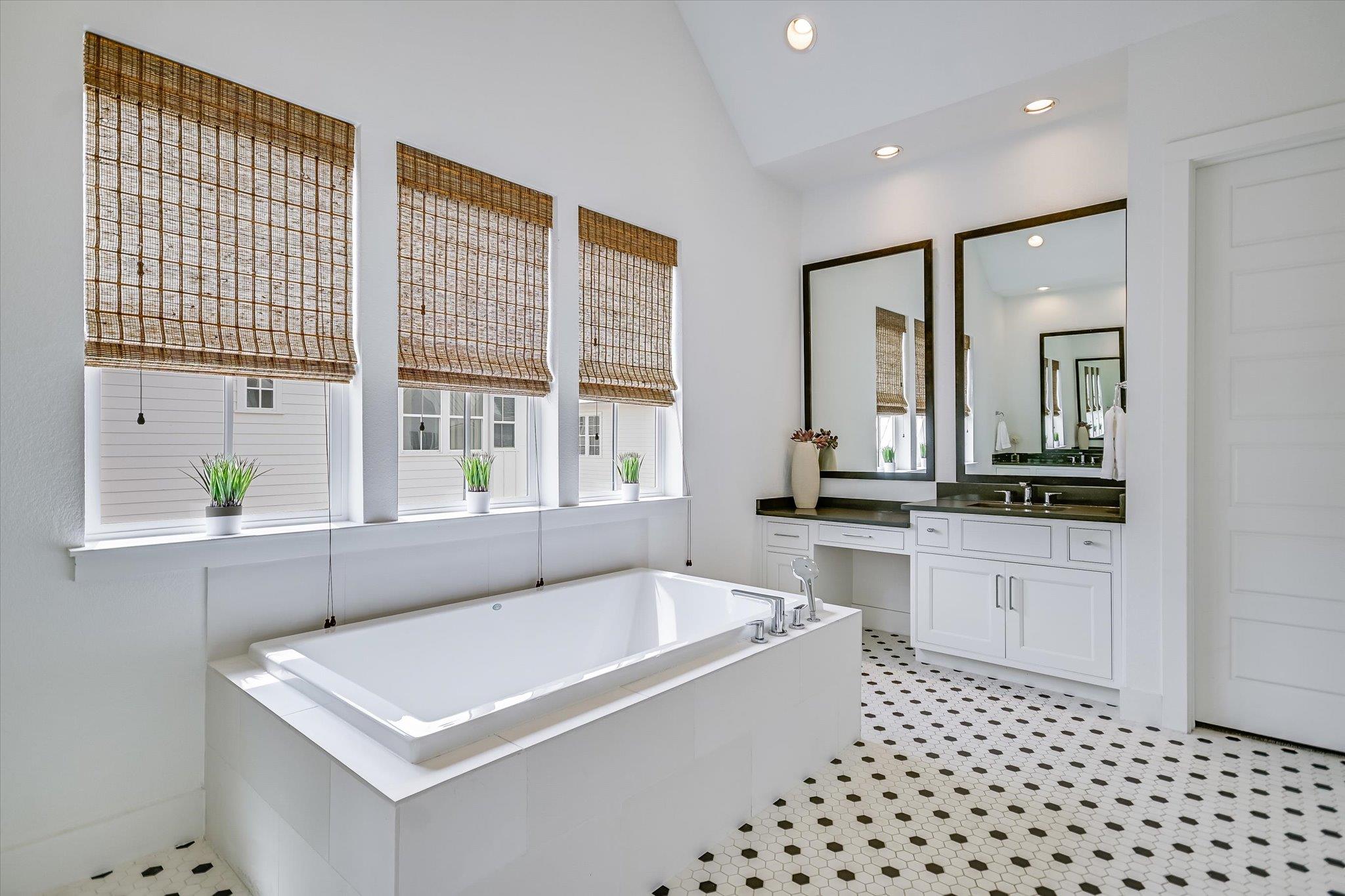 4407 Night Owl Ln # 12, Austin, TX 78723