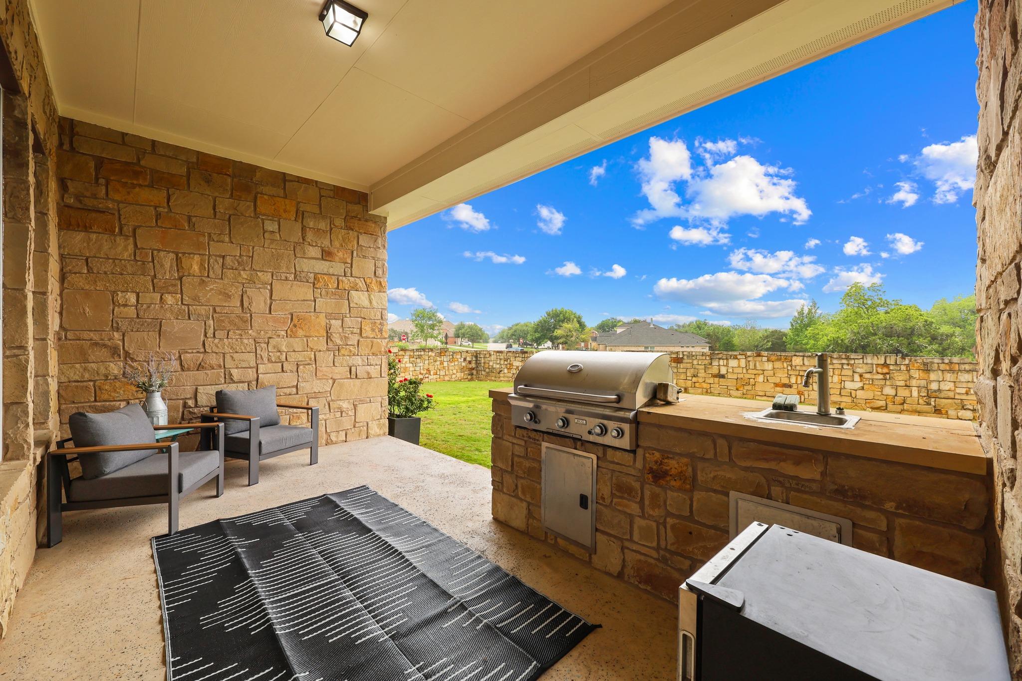 371 Stoney Point Rd, Austin, TX 78737