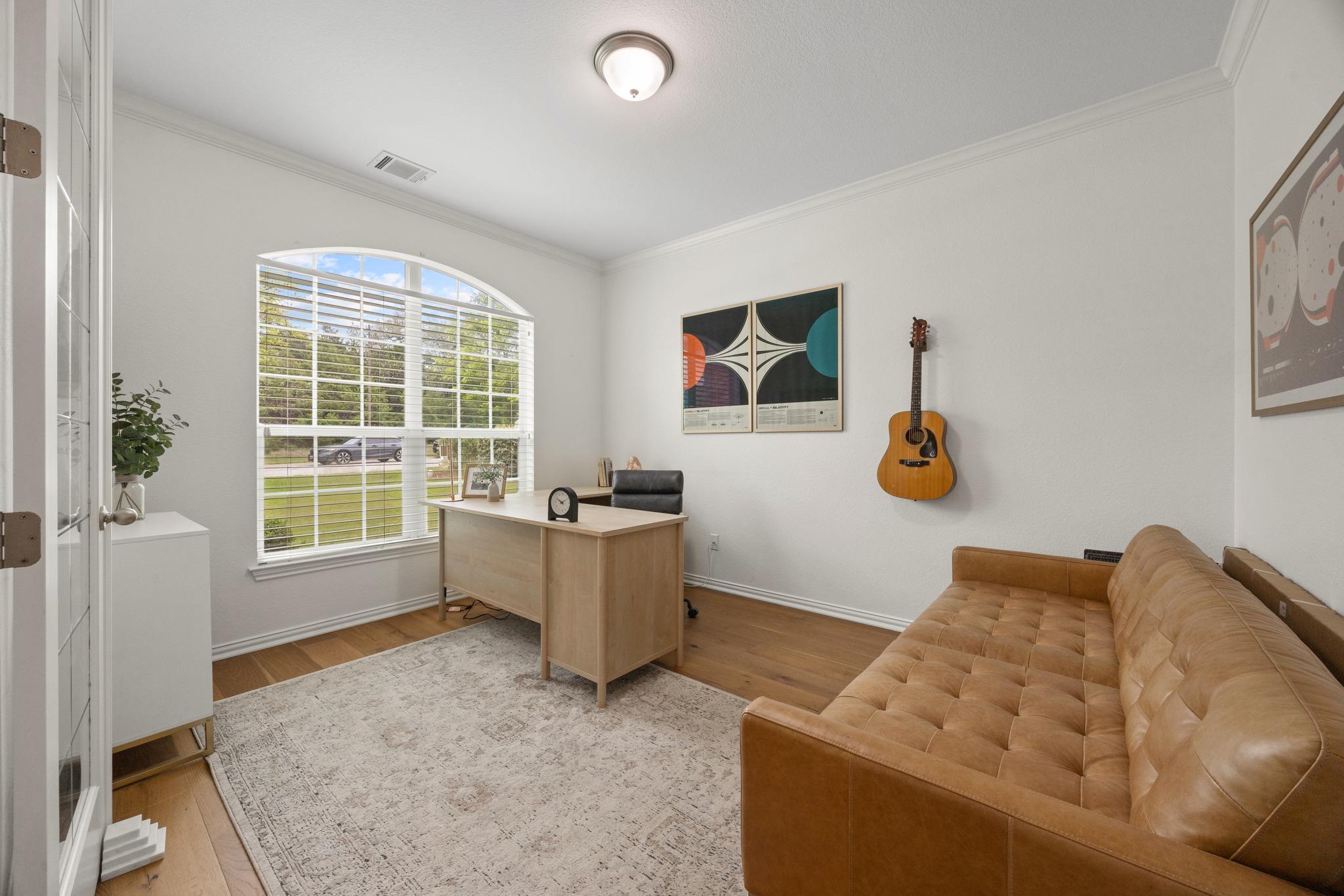 371 Stoney Point Rd, Austin, TX 78737