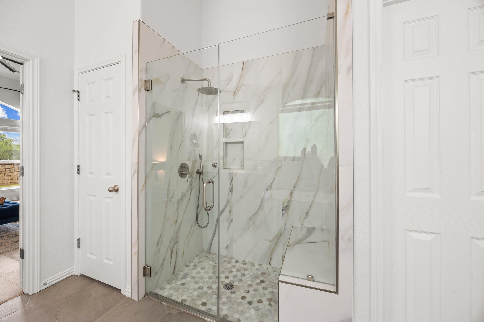 371 Stoney Point Rd, Austin, TX 78737