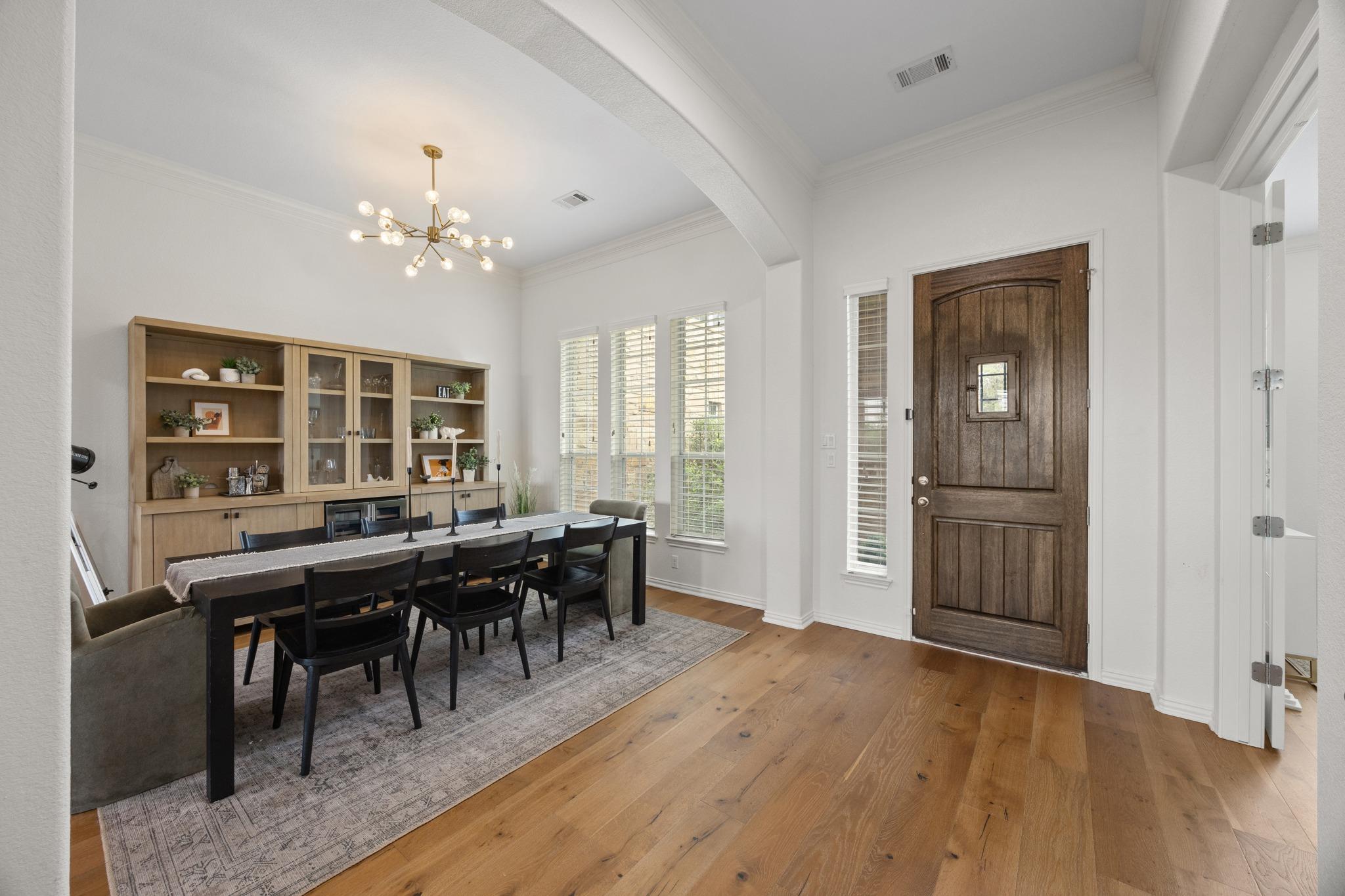 371 Stoney Point Rd, Austin, TX 78737