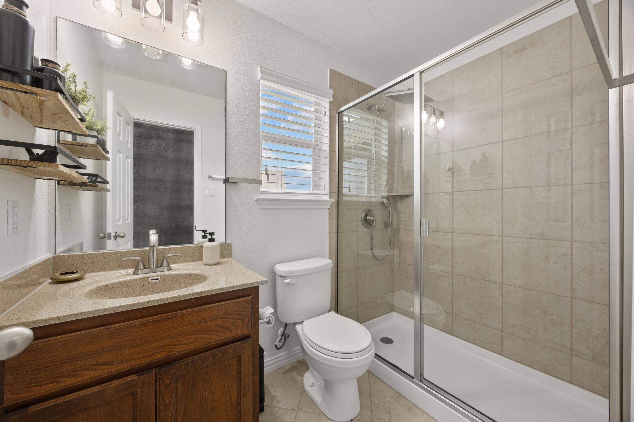 371 Stoney Point Rd, Austin, TX 78737