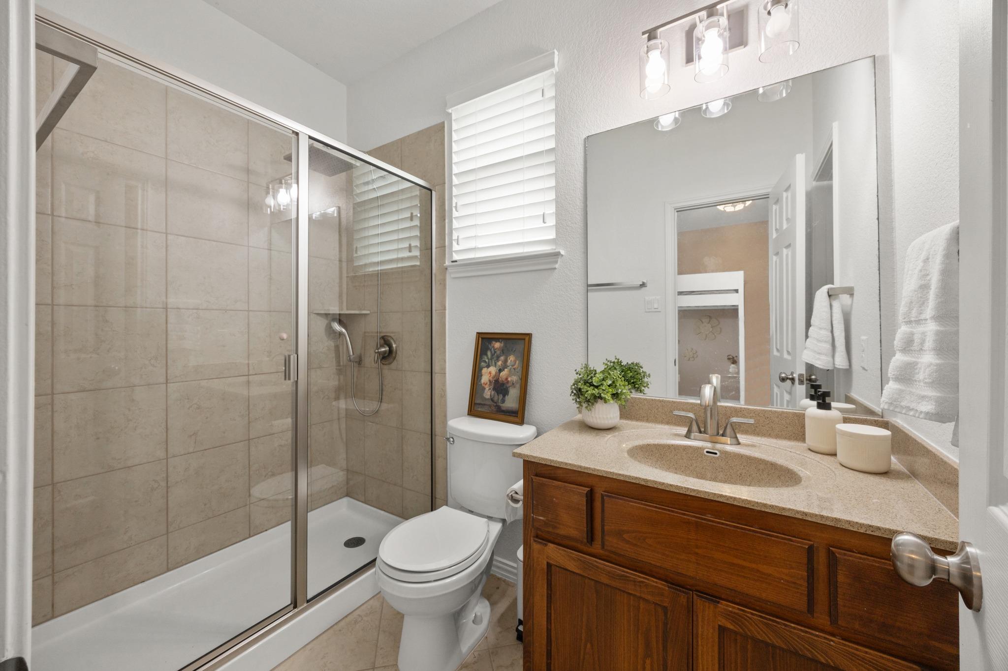 371 Stoney Point Rd, Austin, TX 78737