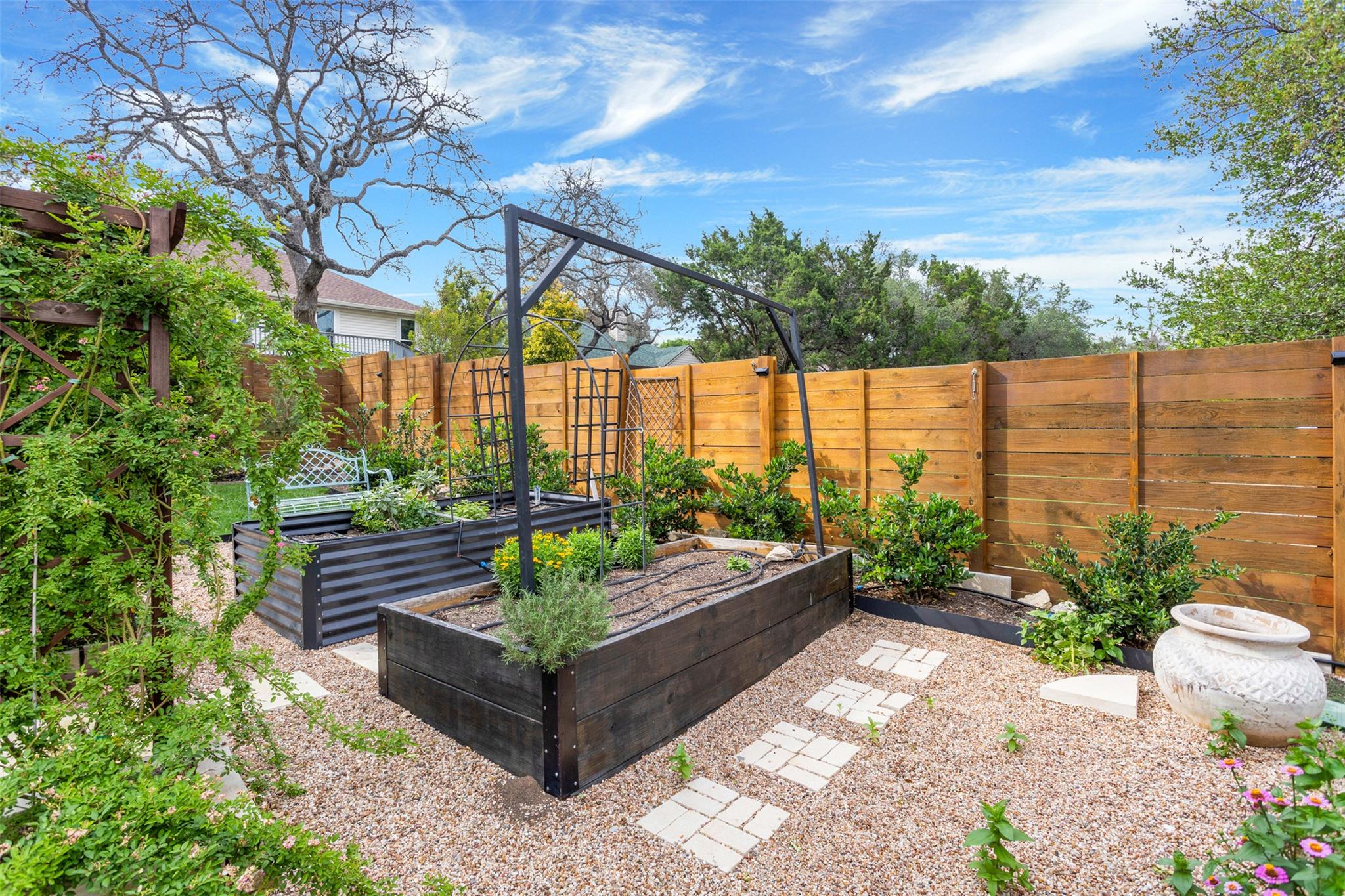 317 Hurst Creek Rd, Lakeway, TX 78734