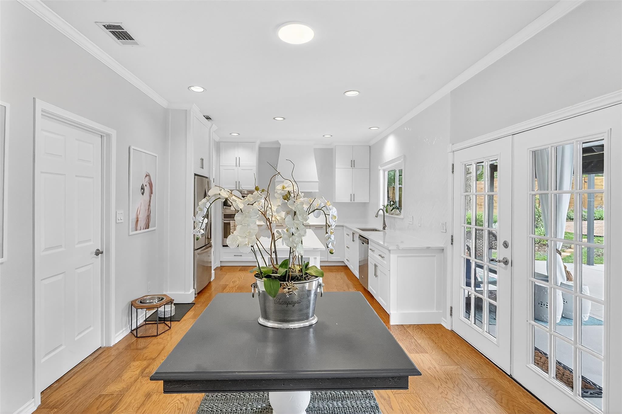 317 Hurst Creek Rd, Lakeway, TX 78734