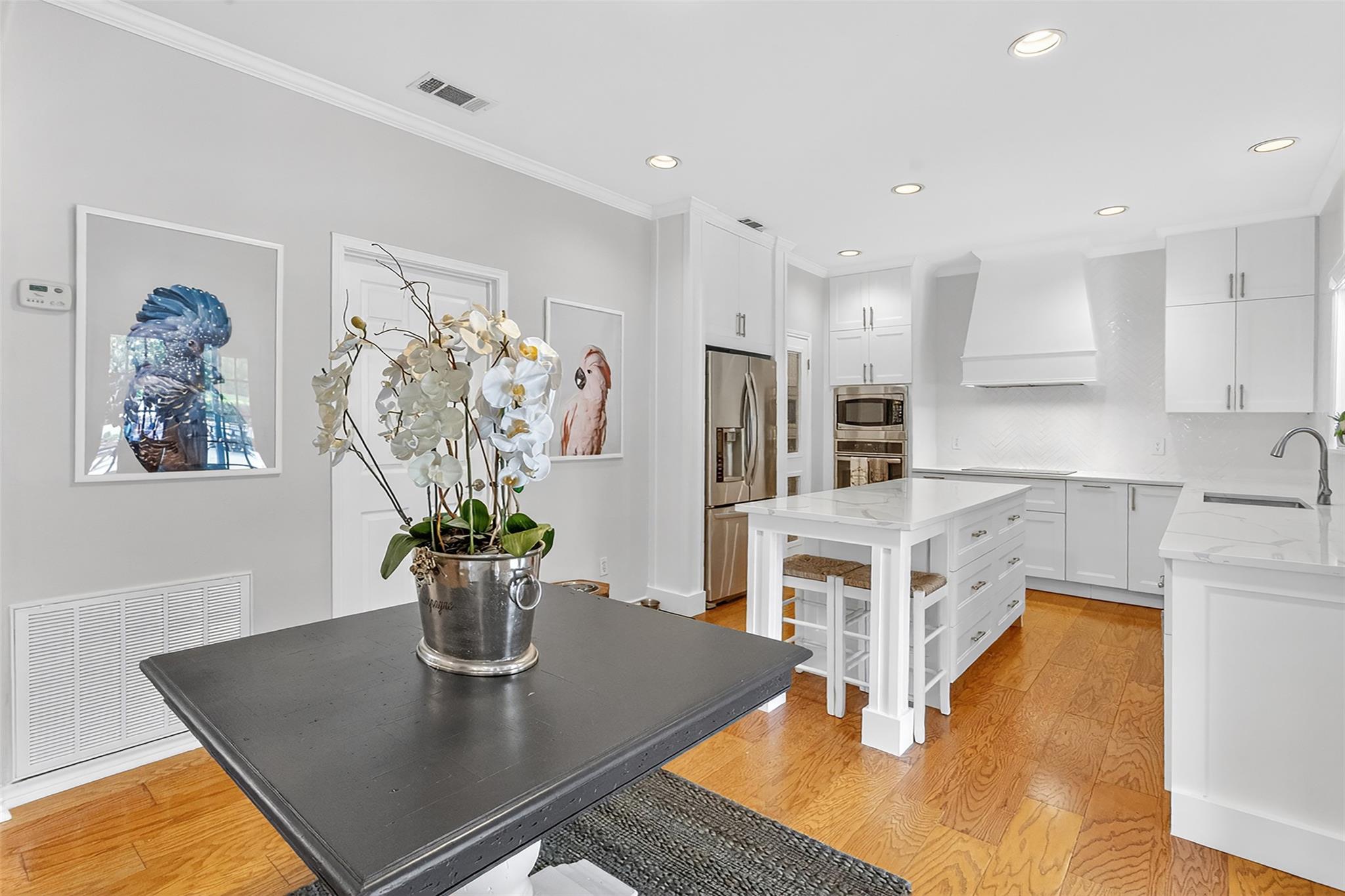 317 Hurst Creek Rd, Lakeway, TX 78734