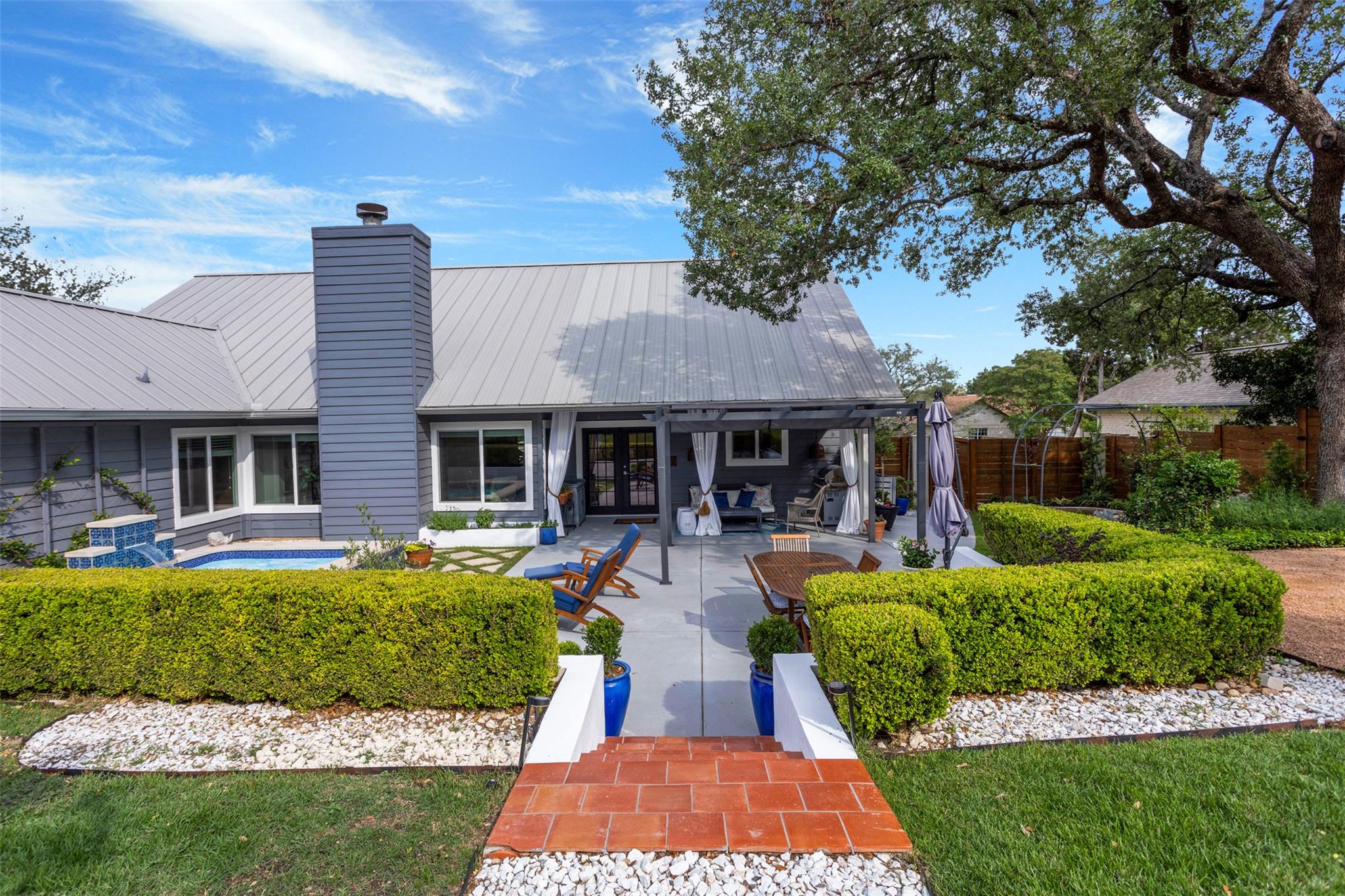 317 Hurst Creek Rd, Lakeway, TX 78734