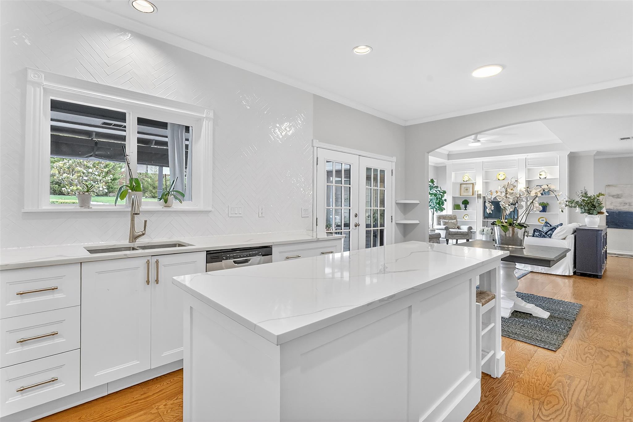 317 Hurst Creek Rd, Lakeway, TX 78734