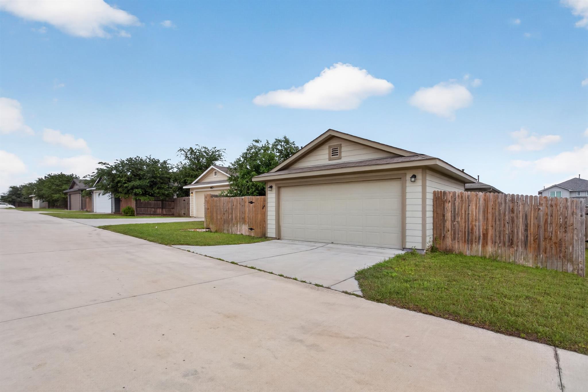 2010 Langdale Ln, Austin, TX 78754