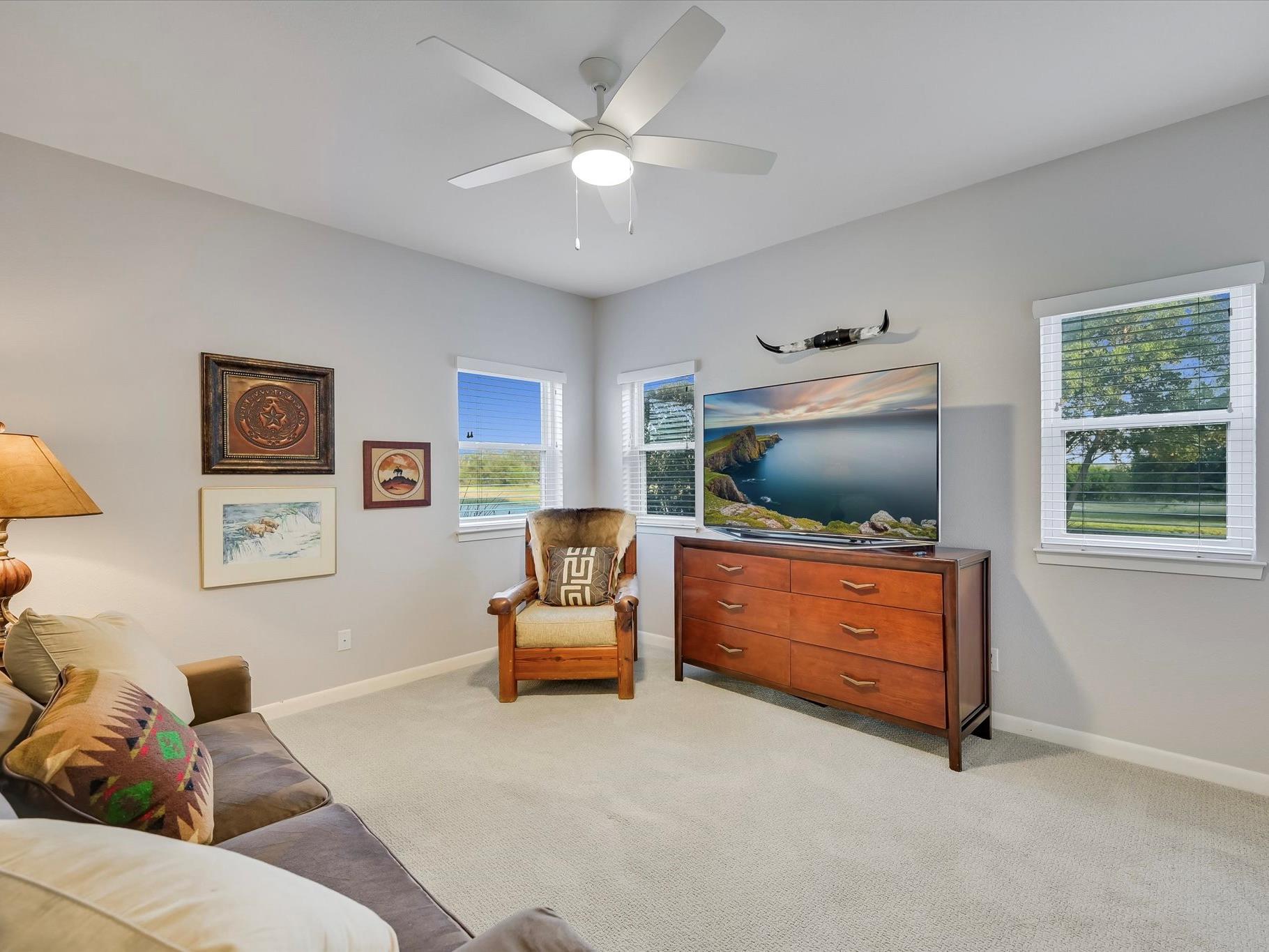 312 Paleface Point Dr, Spicewood, TX 78669